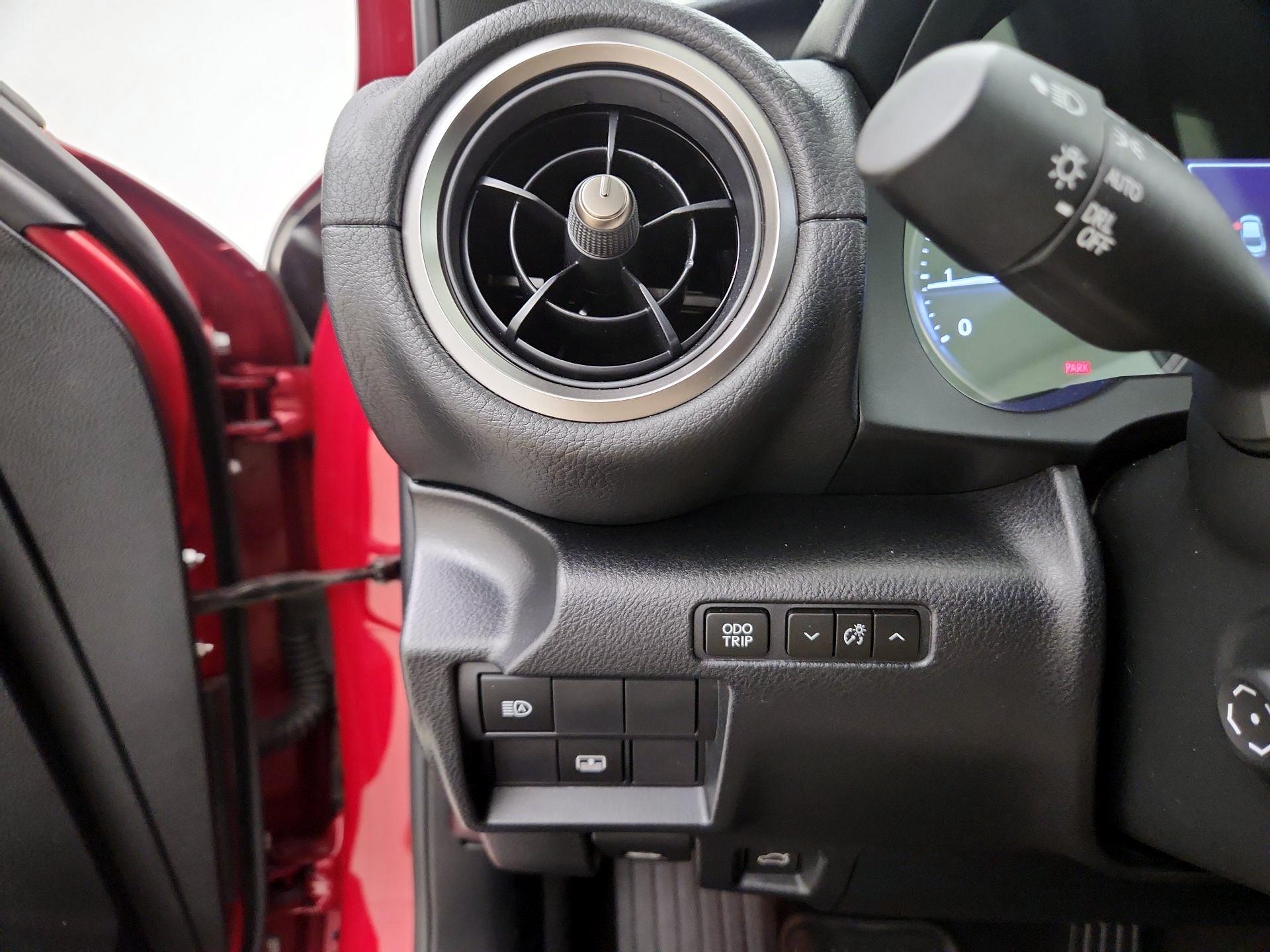 Thumbnail: 2022 Lexus IS - 13