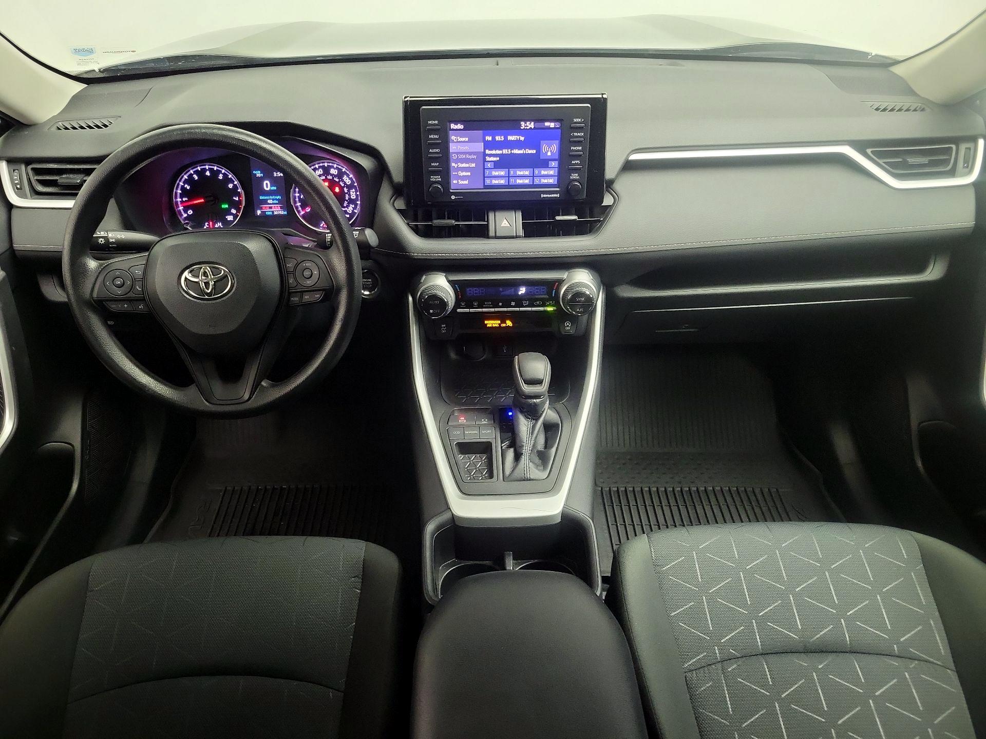 Thumbnail: 2022 Toyota RAV4 - 9