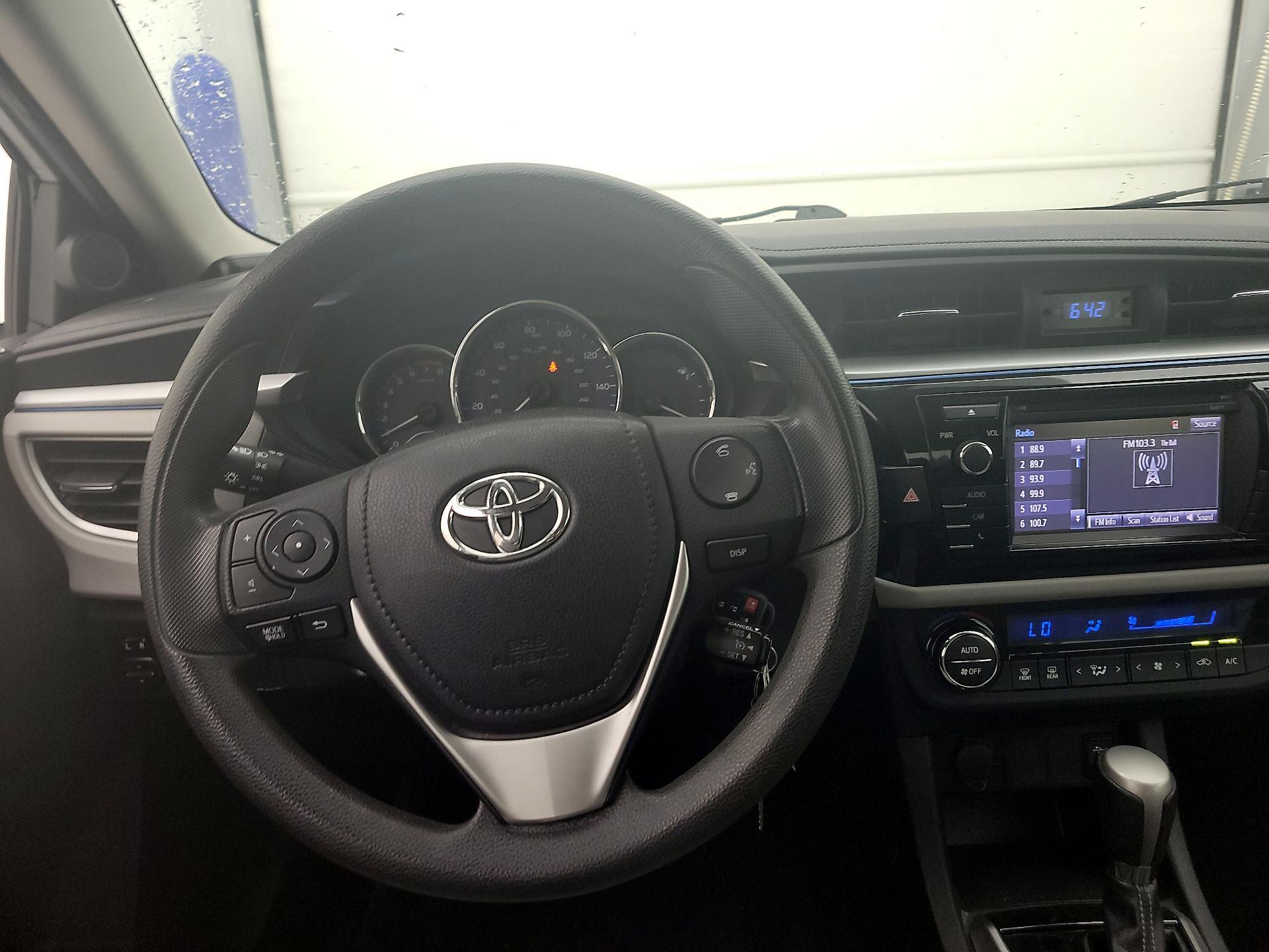 Thumbnail: 2016 Toyota Corolla - 10