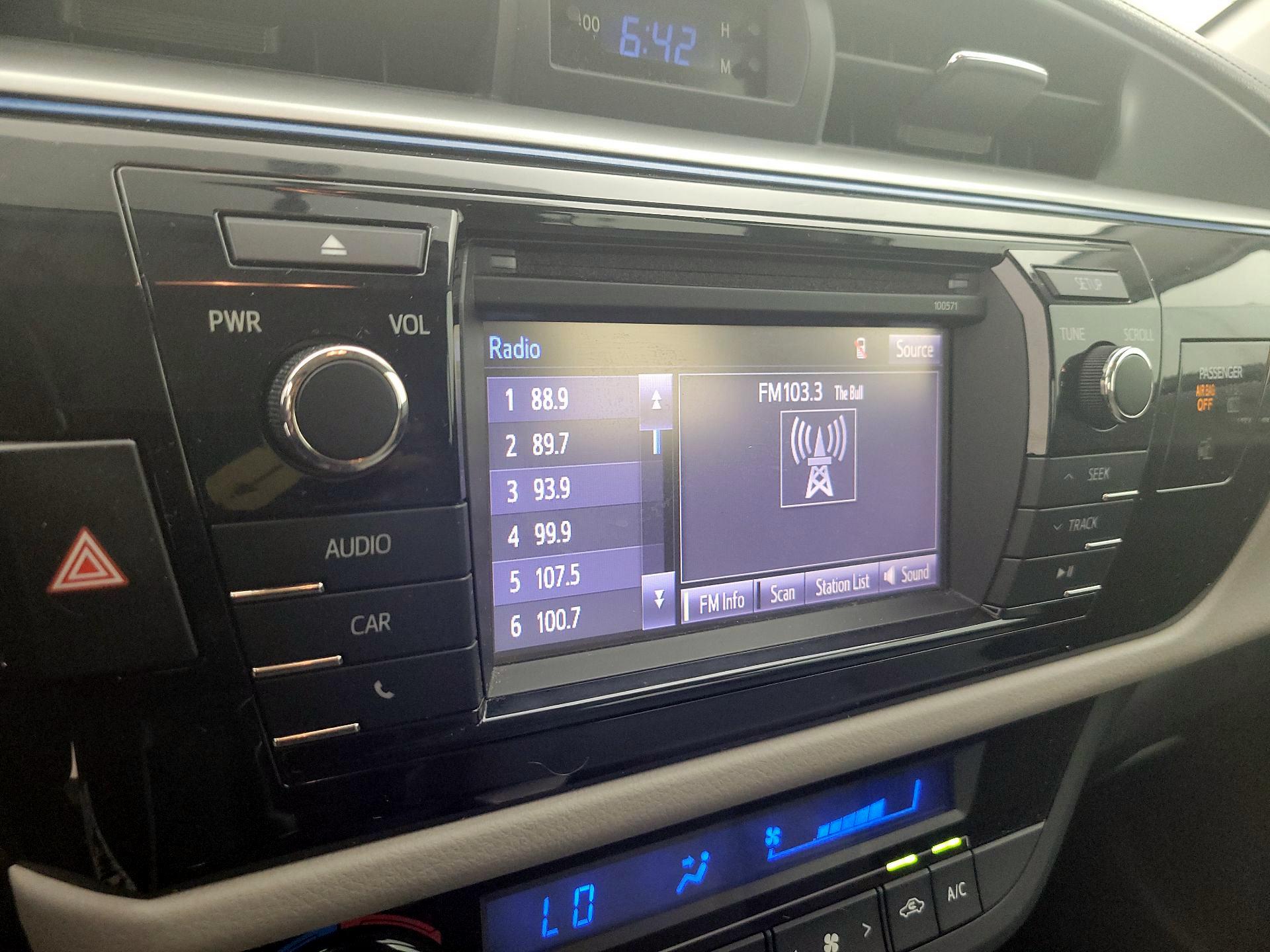 Thumbnail: 2016 Toyota Corolla - 15