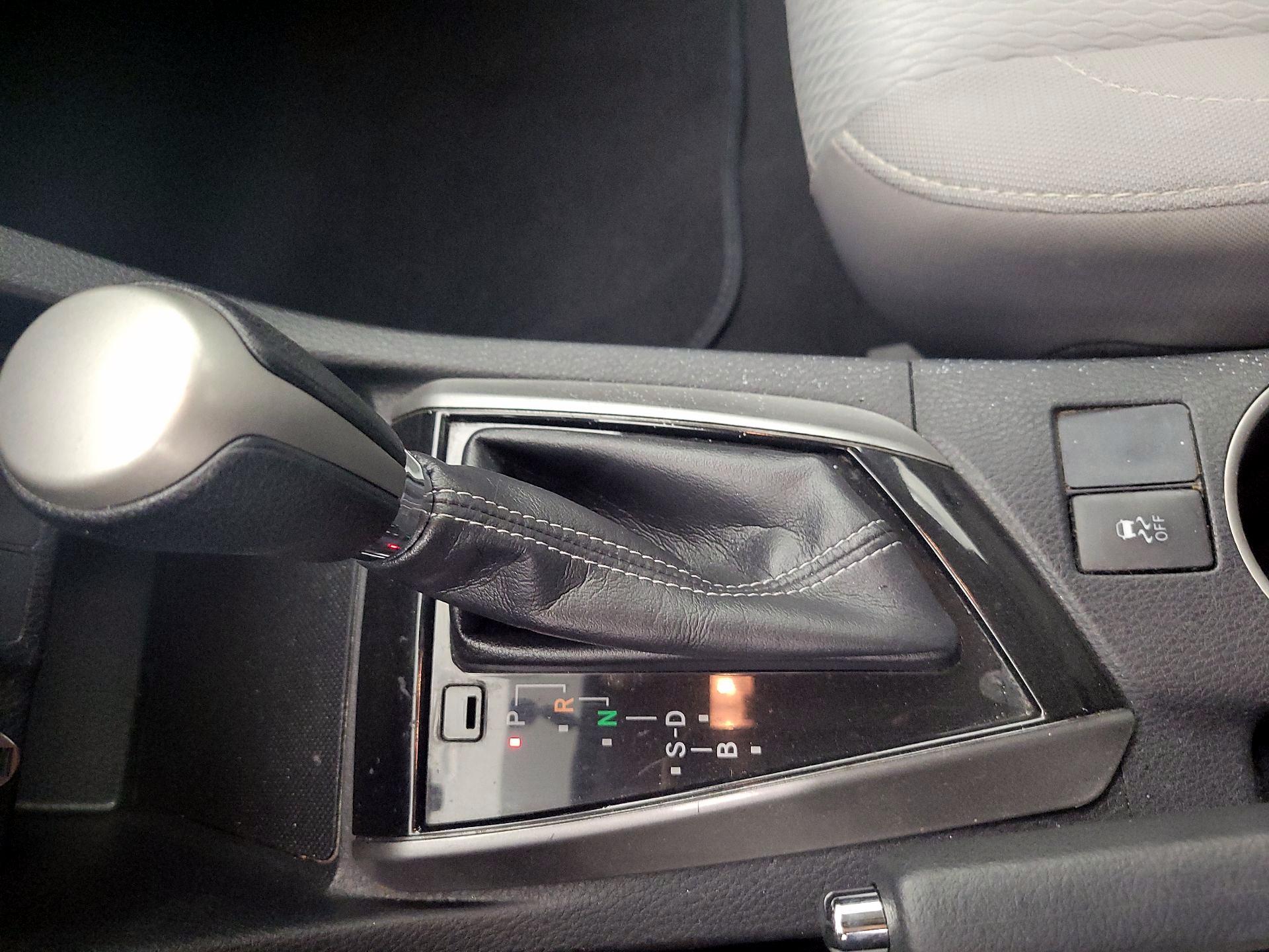 Thumbnail: 2016 Toyota Corolla - 17