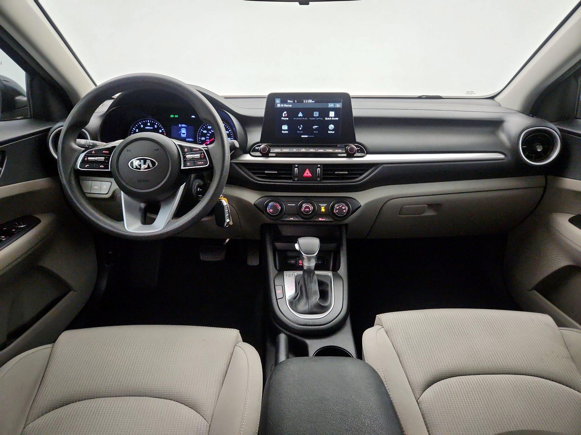 Thumbnail: 2020 Kia Forte - 9