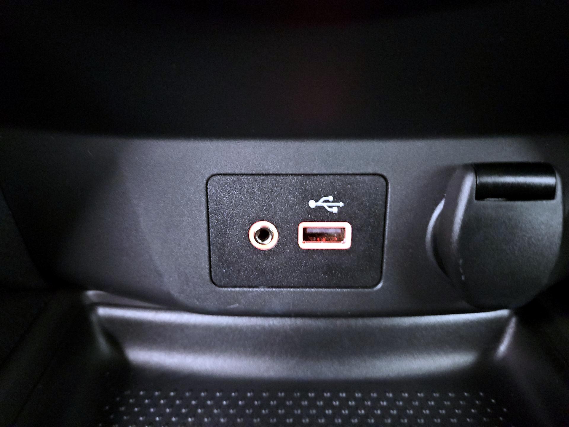 Thumbnail: 2018 Nissan Rogue - 18