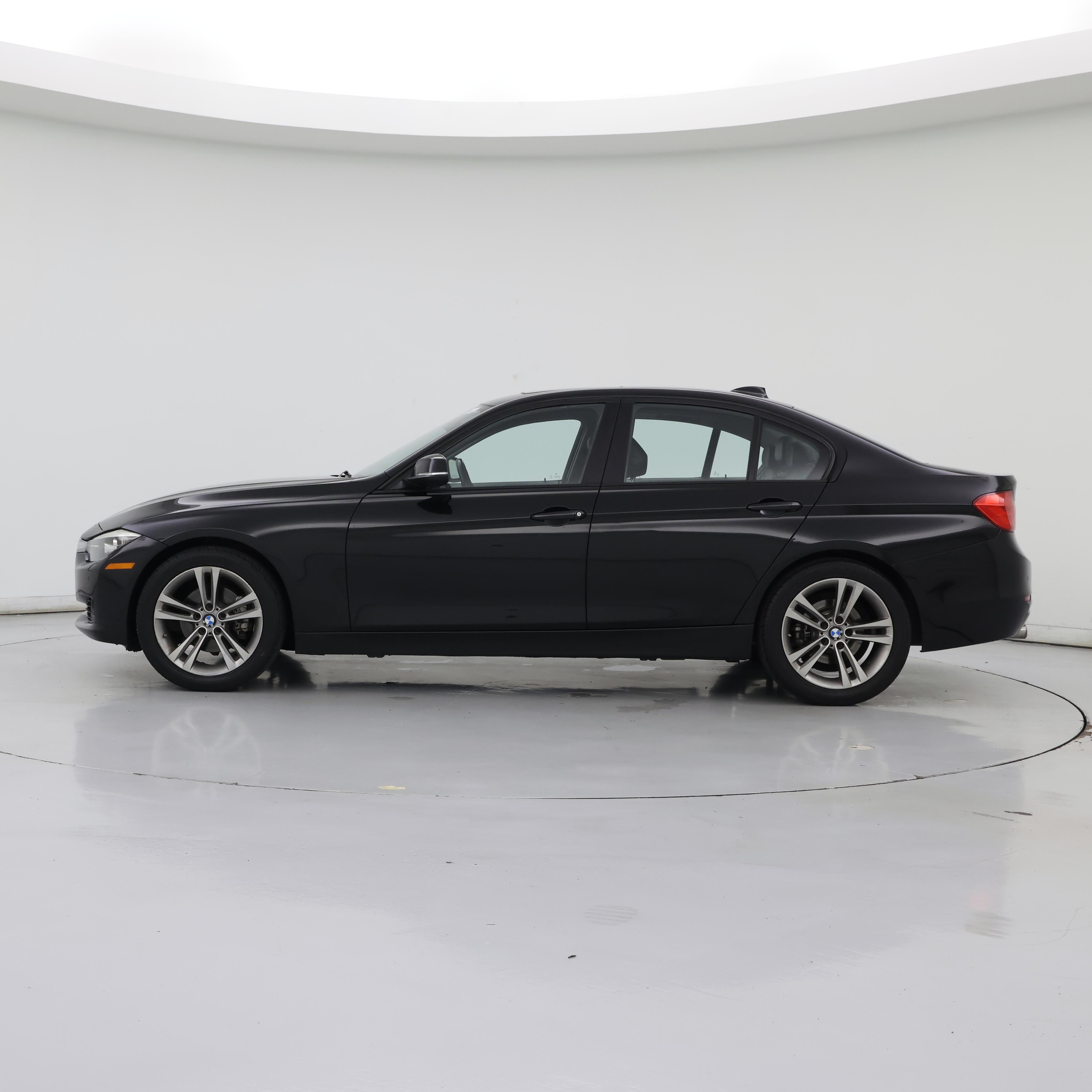 Thumbnail: 2015 BMW 3 Series - 3