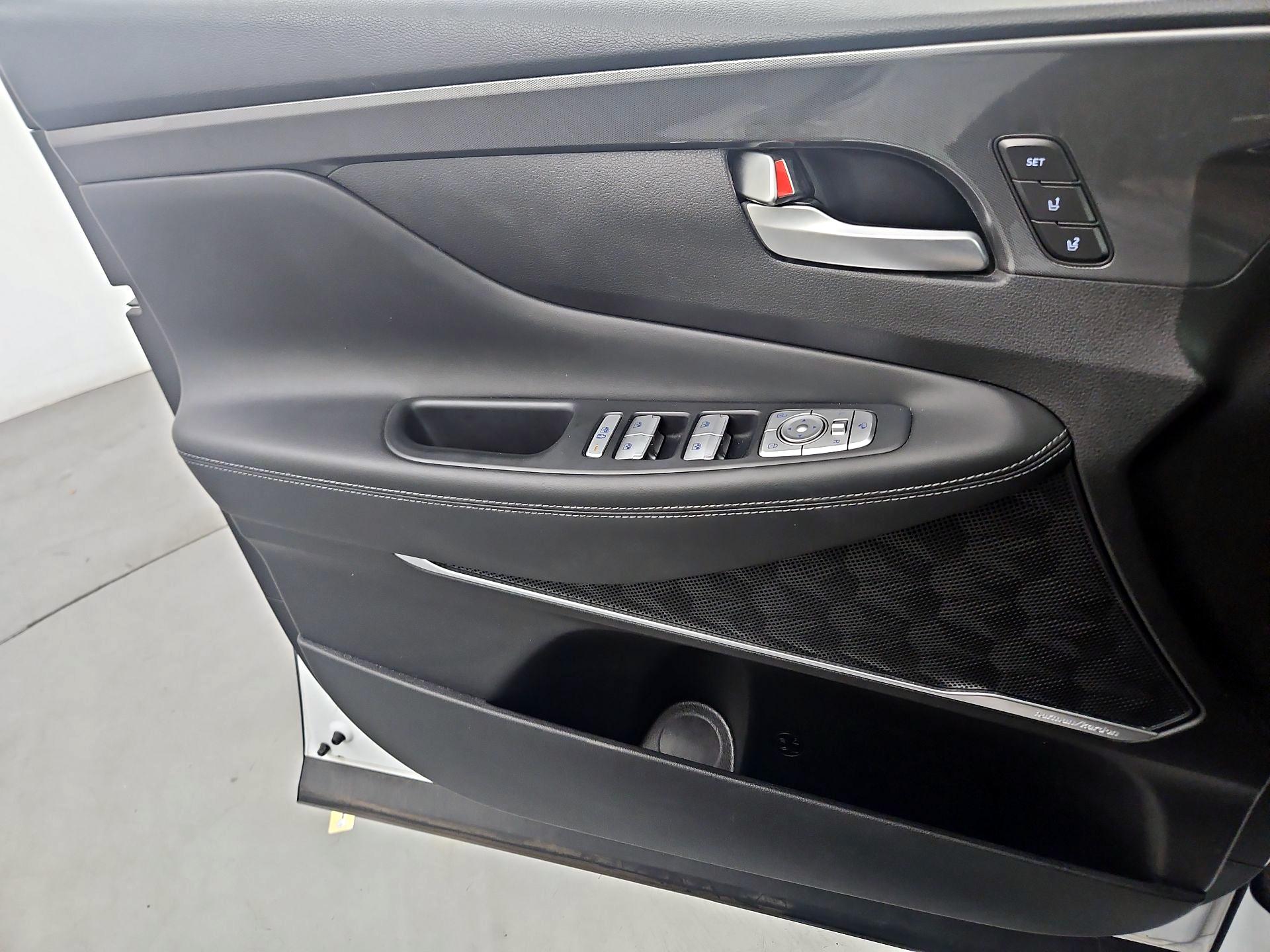 Thumbnail: 2022 Hyundai Santa Fe - 12