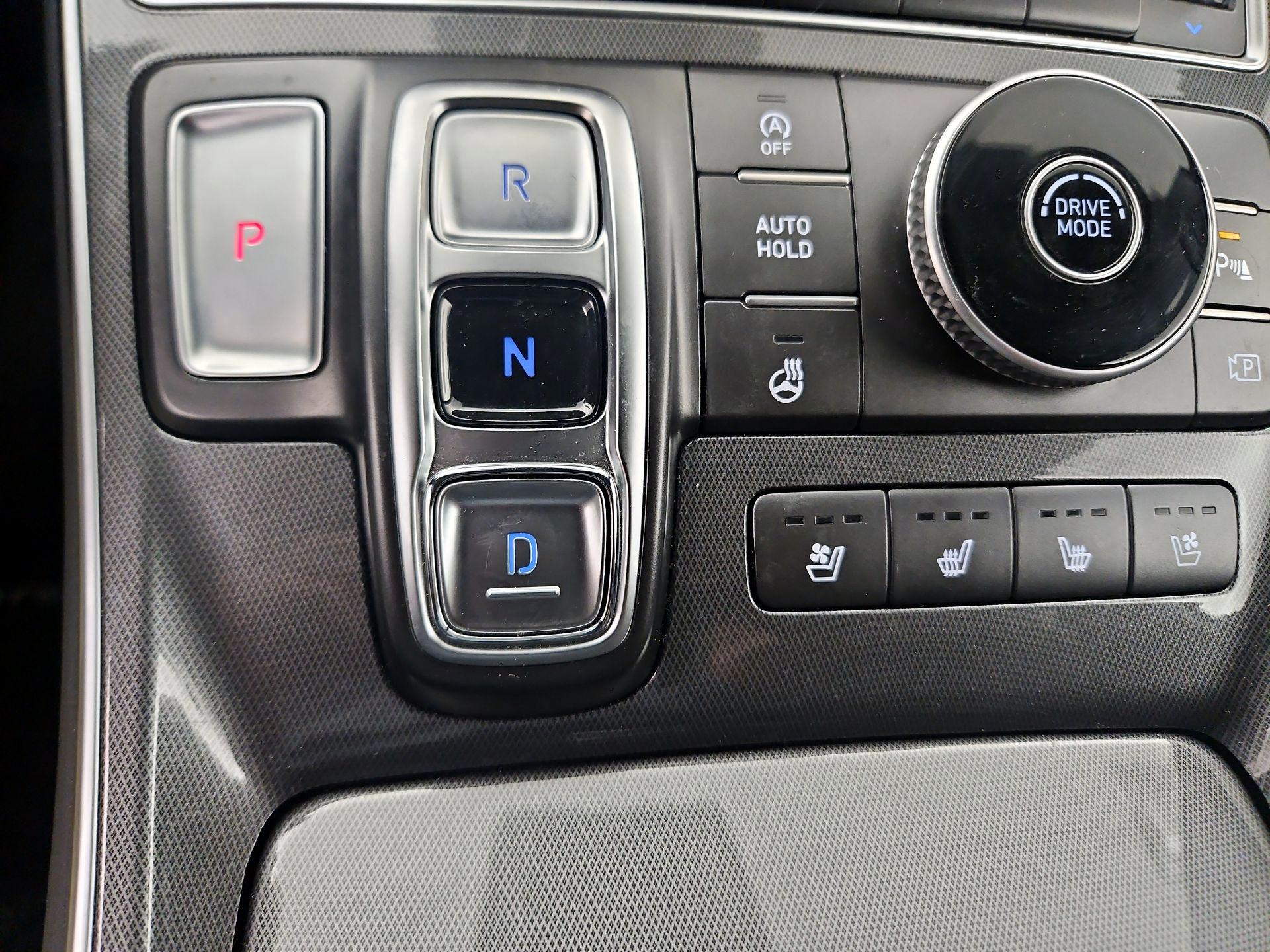 Thumbnail: 2022 Hyundai Santa Fe - 17