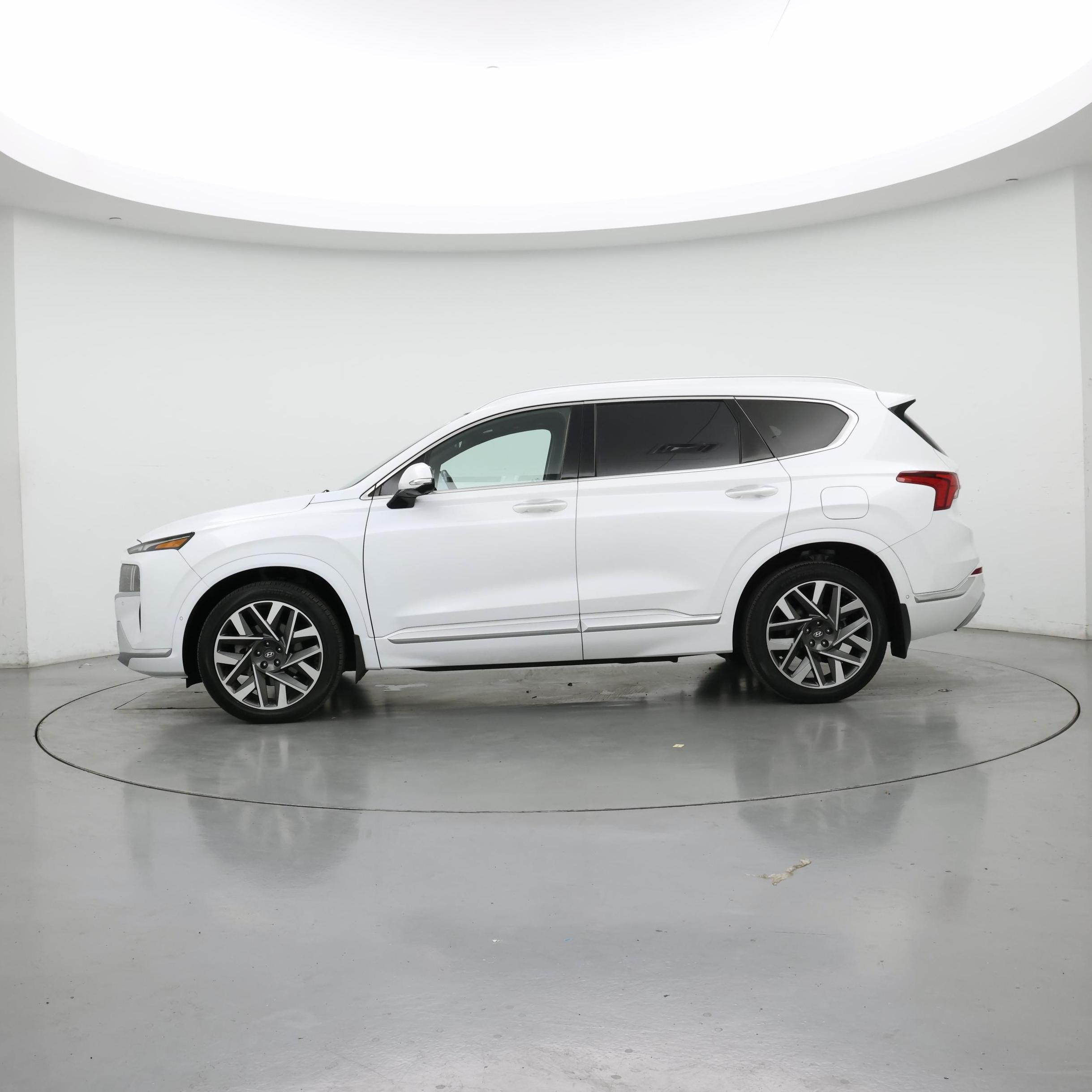 Thumbnail: 2022 Hyundai Santa Fe - 3