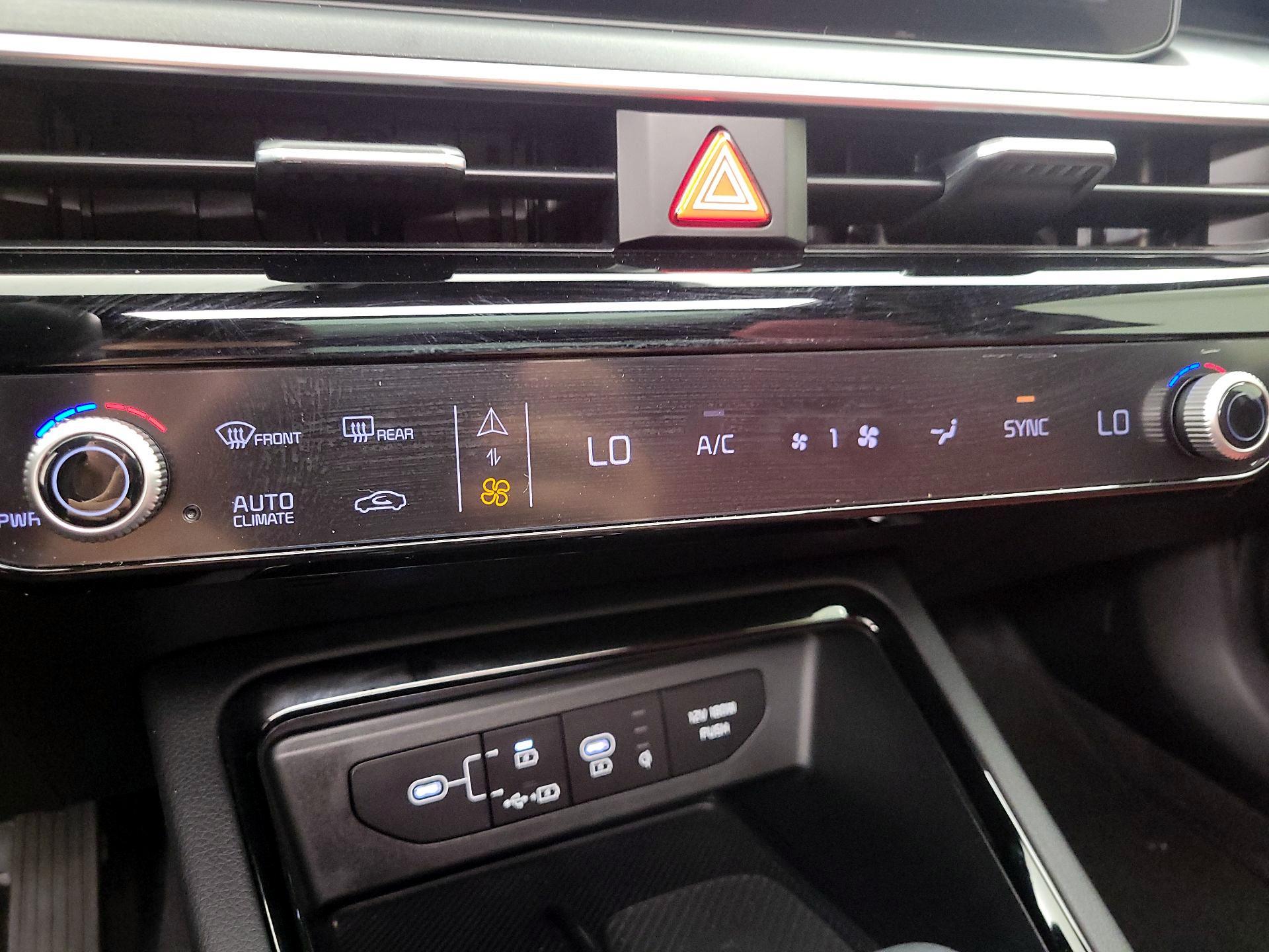 Thumbnail: 2025 Kia K5 - 17