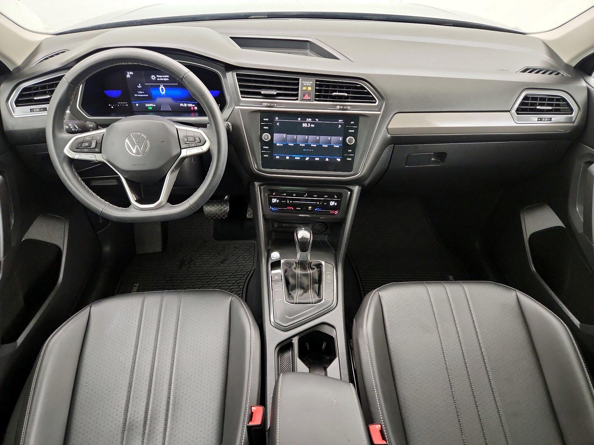 Thumbnail: 2022 Volkswagen Tiguan - 9