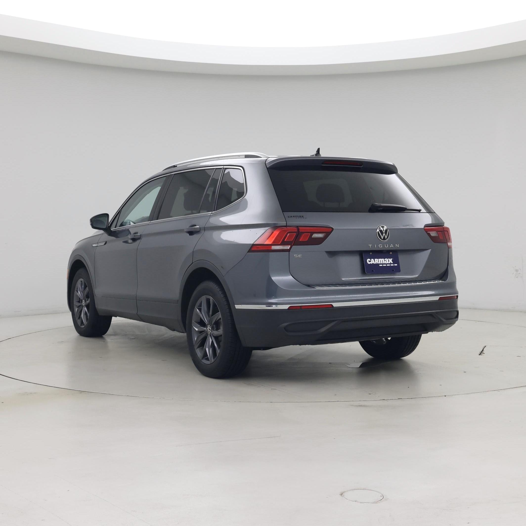 Thumbnail: 2022 Volkswagen Tiguan - 2