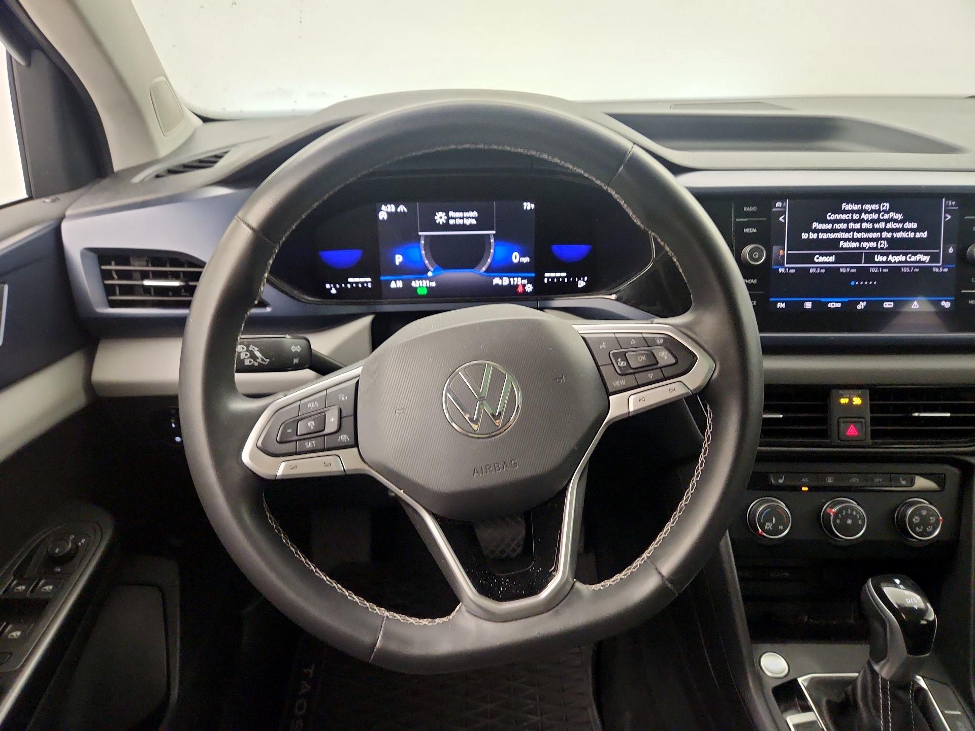 Thumbnail: 2022 Volkswagen Taos - 10