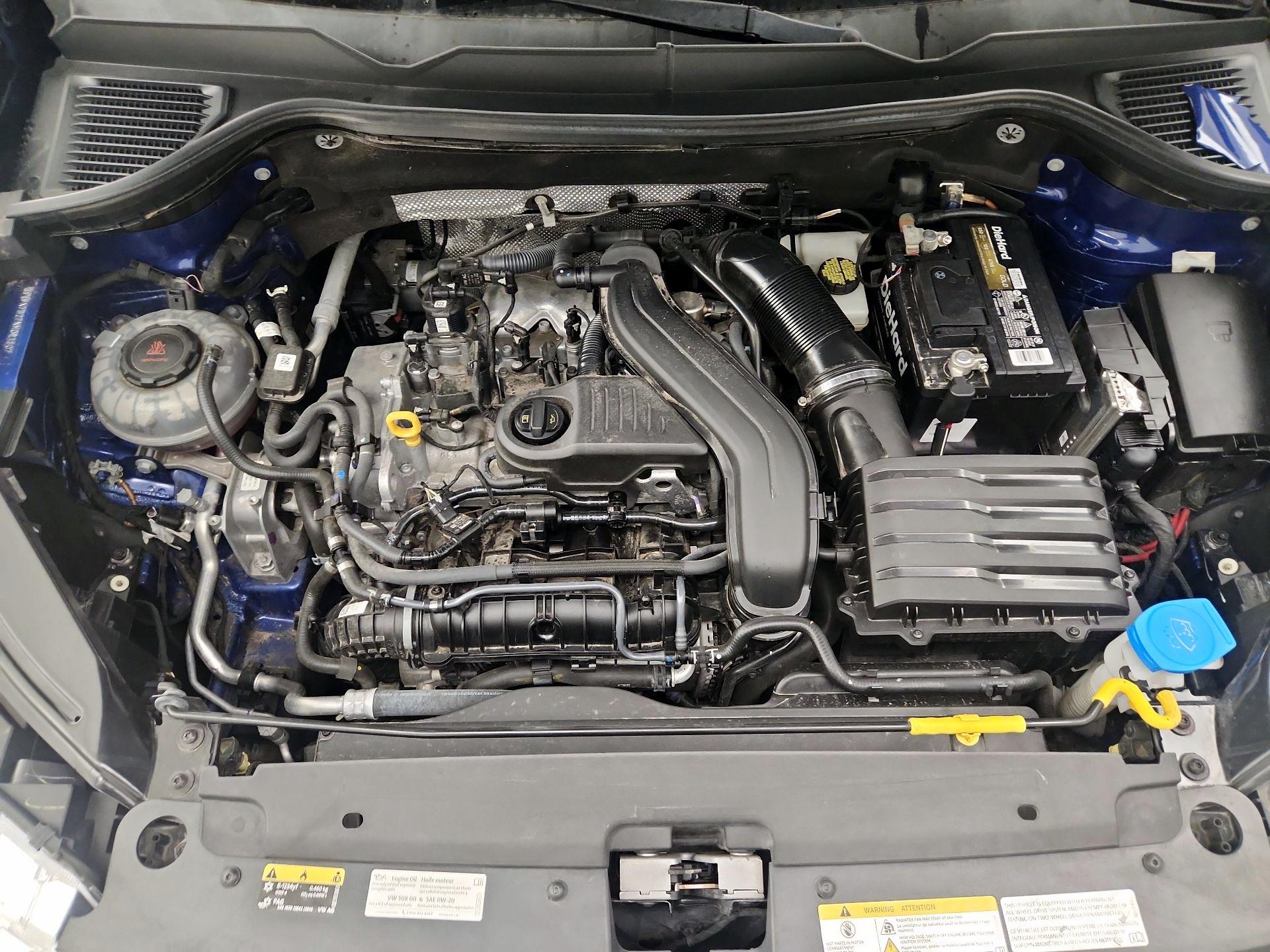 Thumbnail: 2022 Volkswagen Taos - 17