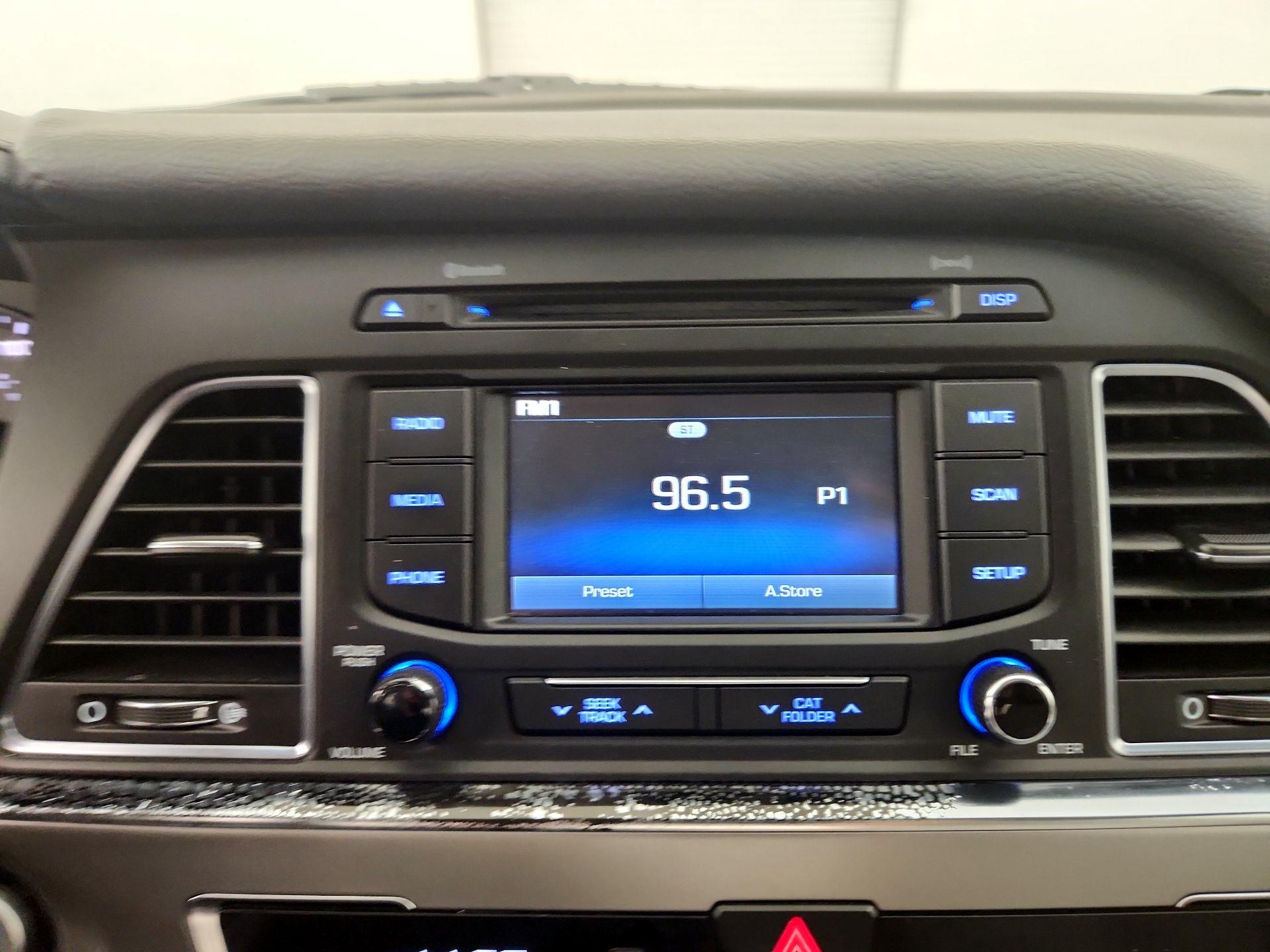 Thumbnail: 2016 Hyundai Sonata - 15