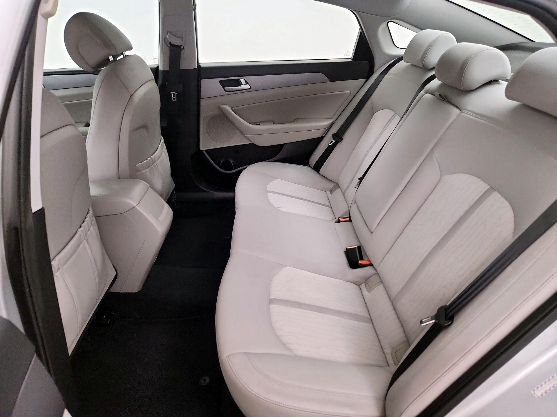 Thumbnail: 2016 Hyundai Sonata - 19