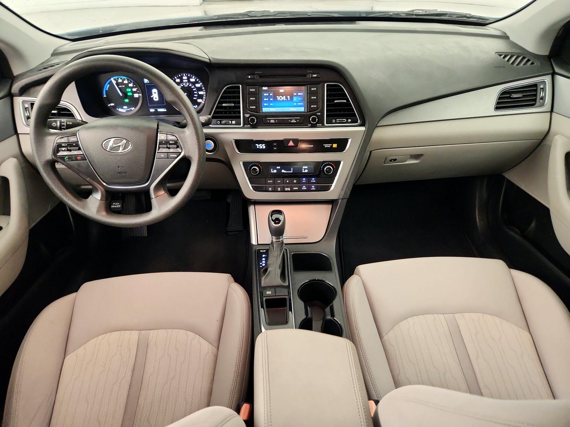 Thumbnail: 2016 Hyundai Sonata - 9