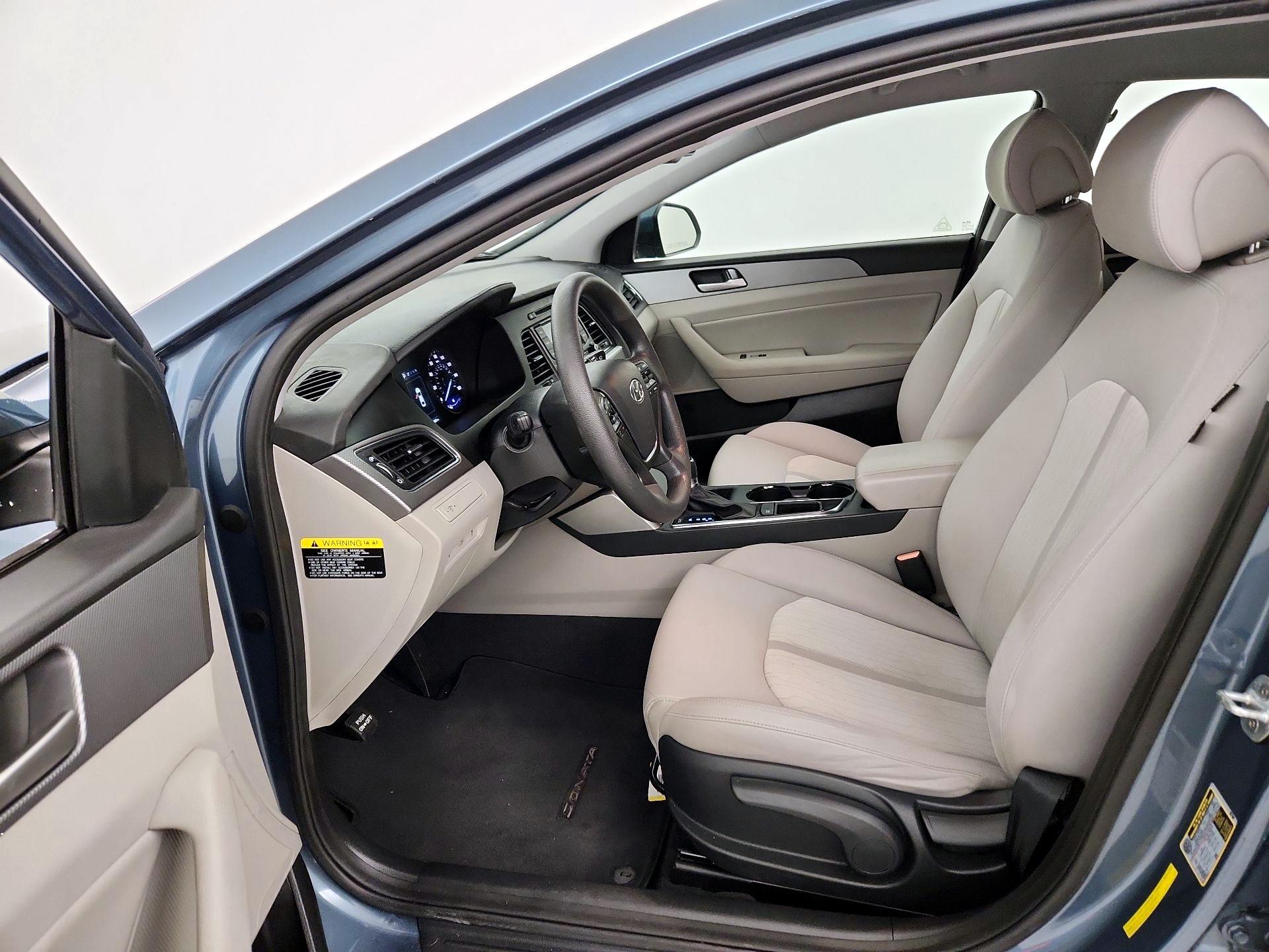 Thumbnail: 2016 Hyundai Sonata - 11