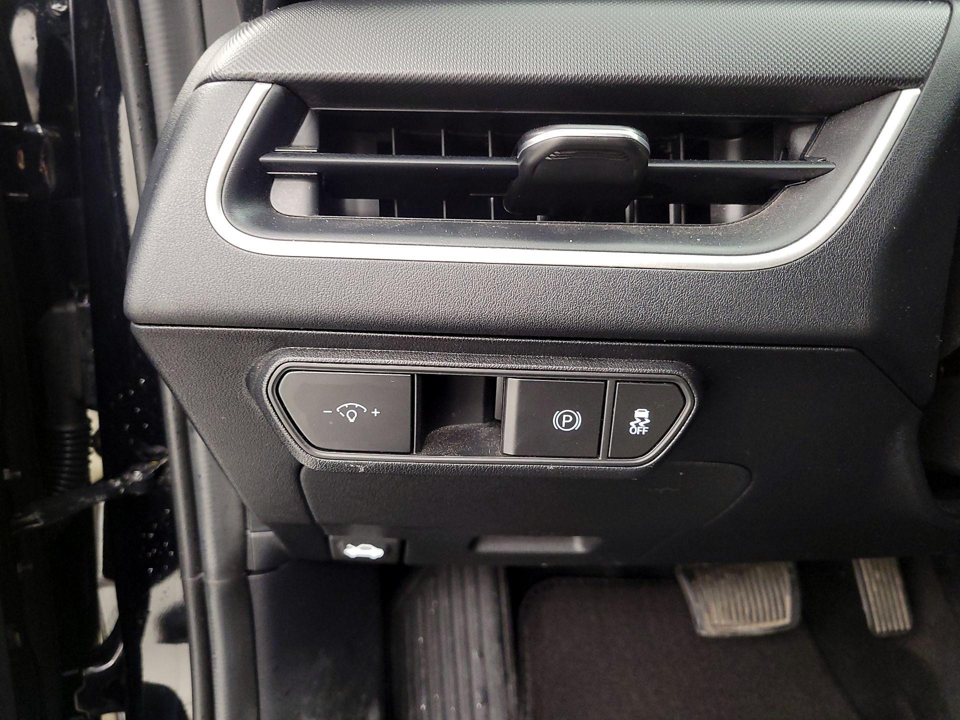 Thumbnail: 2025 Kia K4 - 13