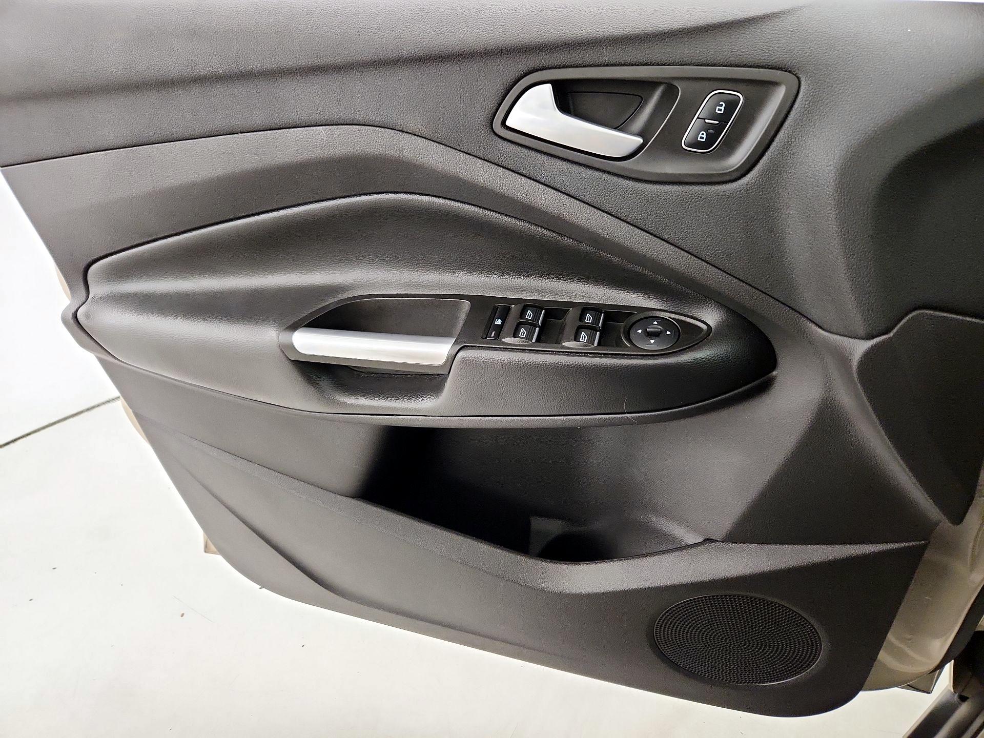 Thumbnail: 2017 Ford C-Max - 12