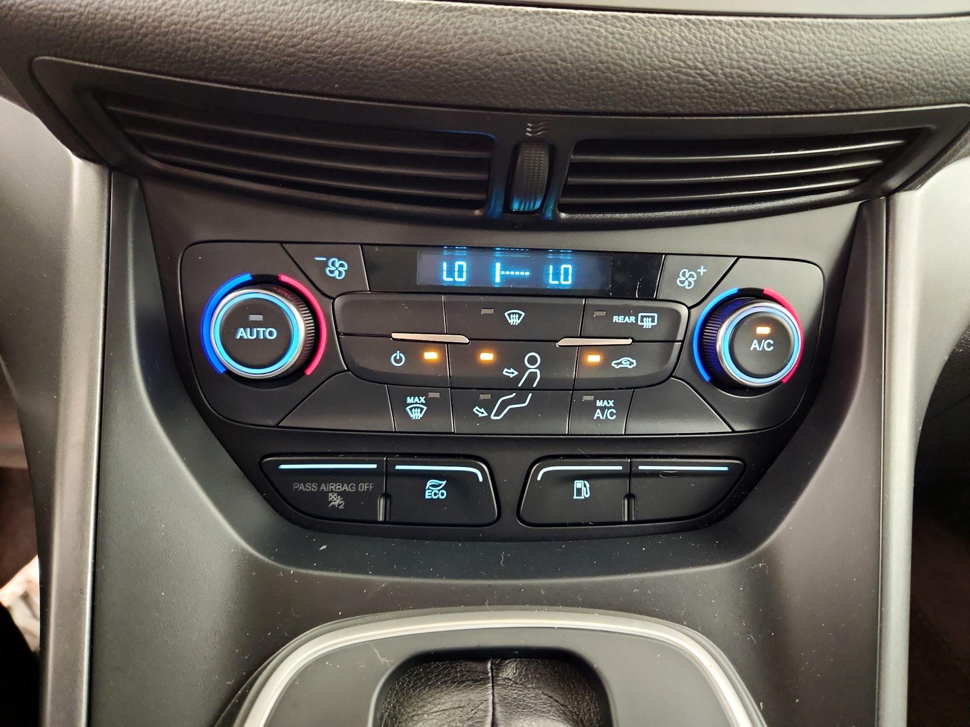 Thumbnail: 2017 Ford C-Max - 16