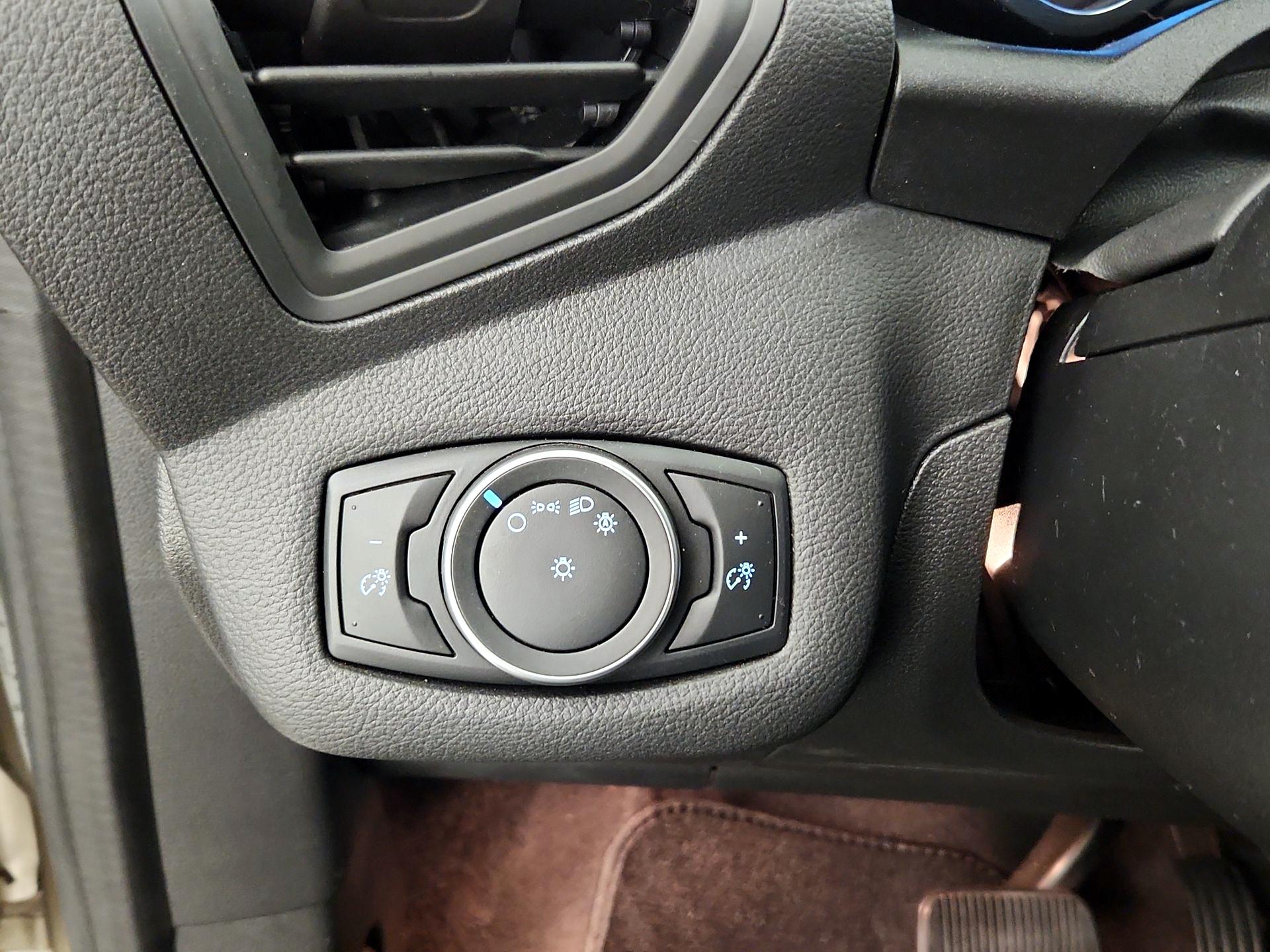 Thumbnail: 2017 Ford C-Max - 13