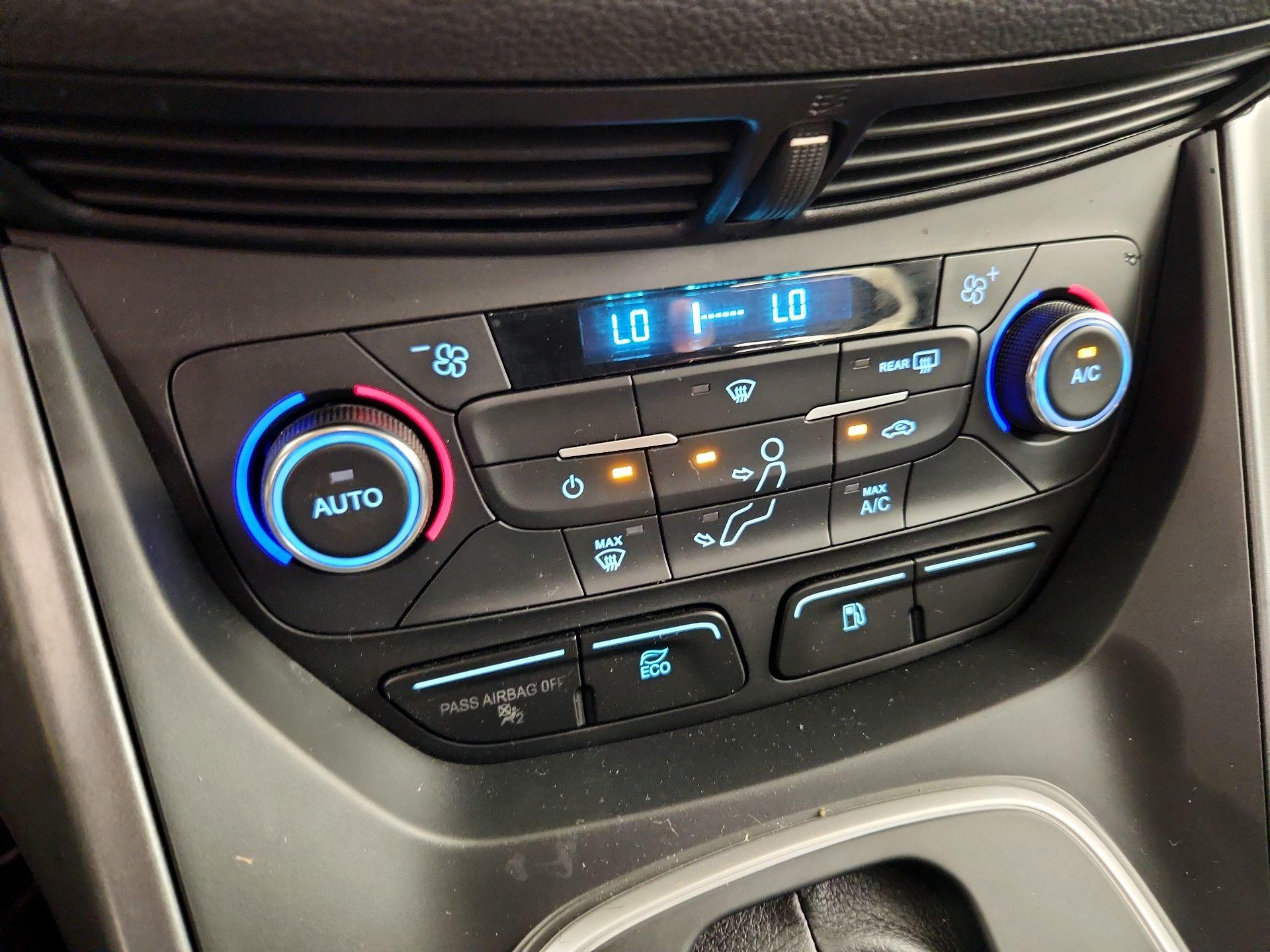 Thumbnail: 2017 Ford C-Max - 16