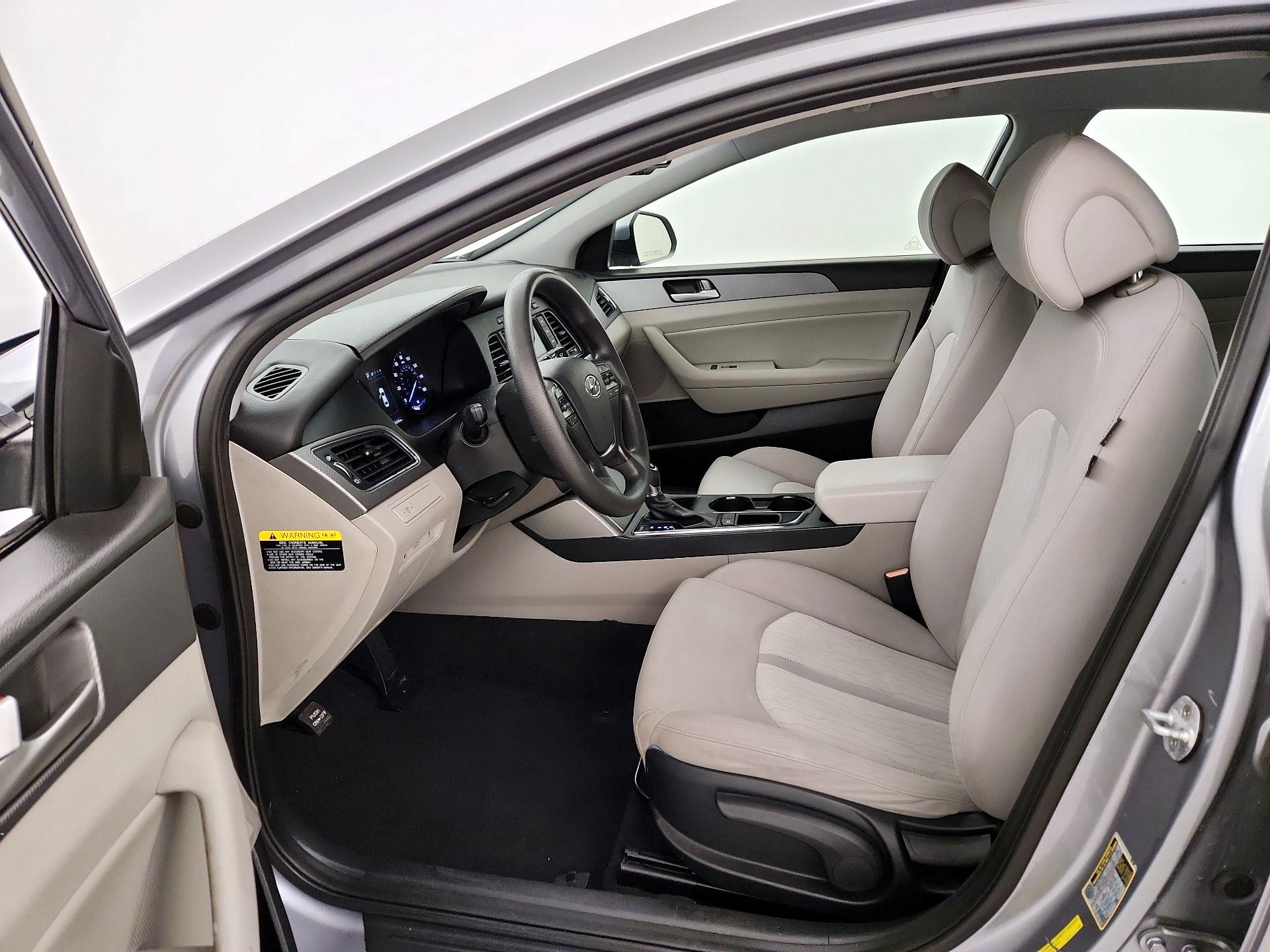 Thumbnail: 2016 Hyundai Sonata - 11