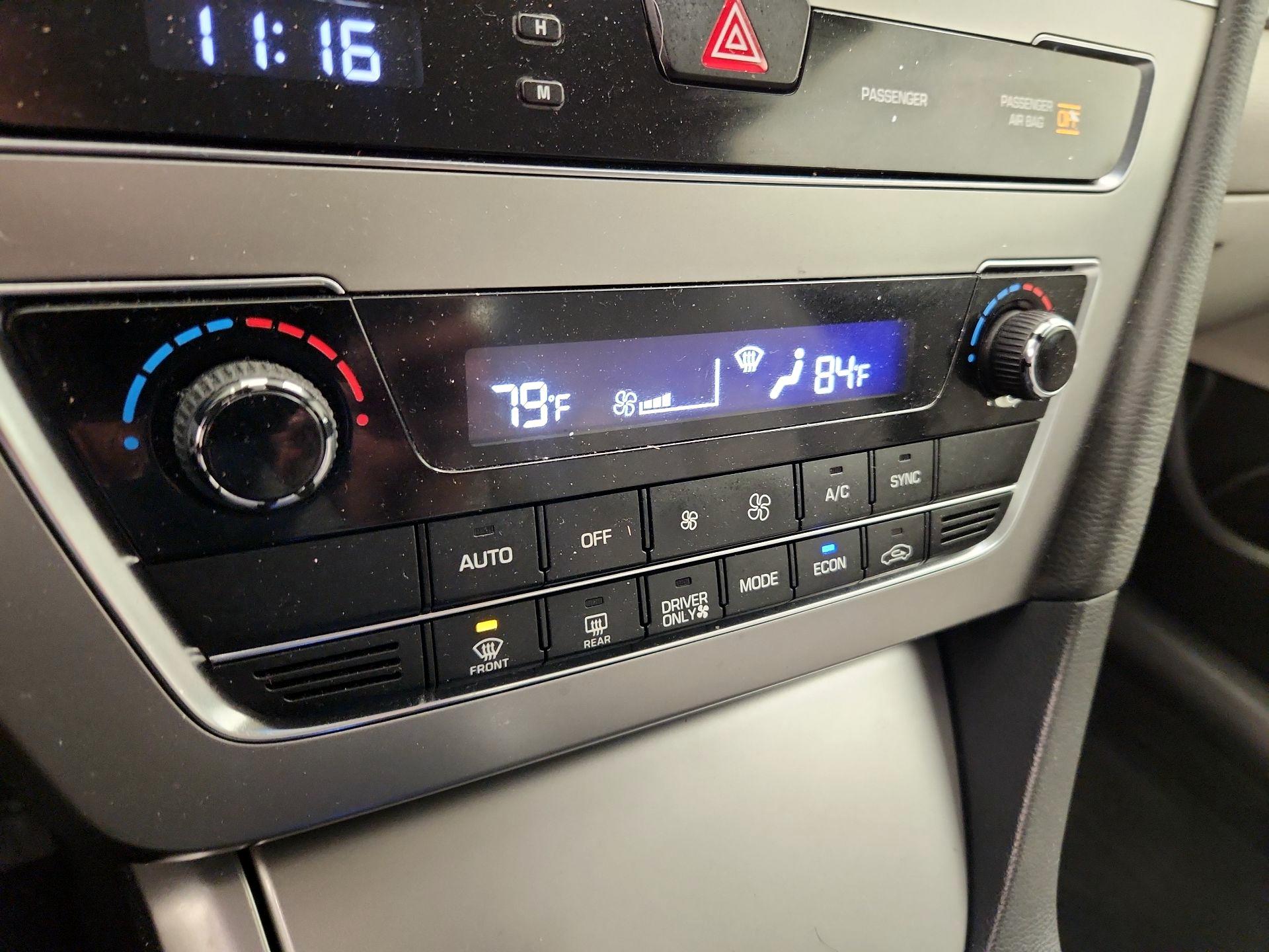 Thumbnail: 2016 Hyundai Sonata - 16