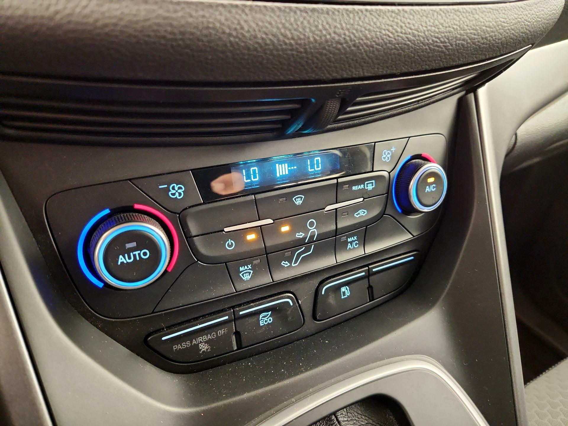 Thumbnail: 2017 Ford C-Max - 16