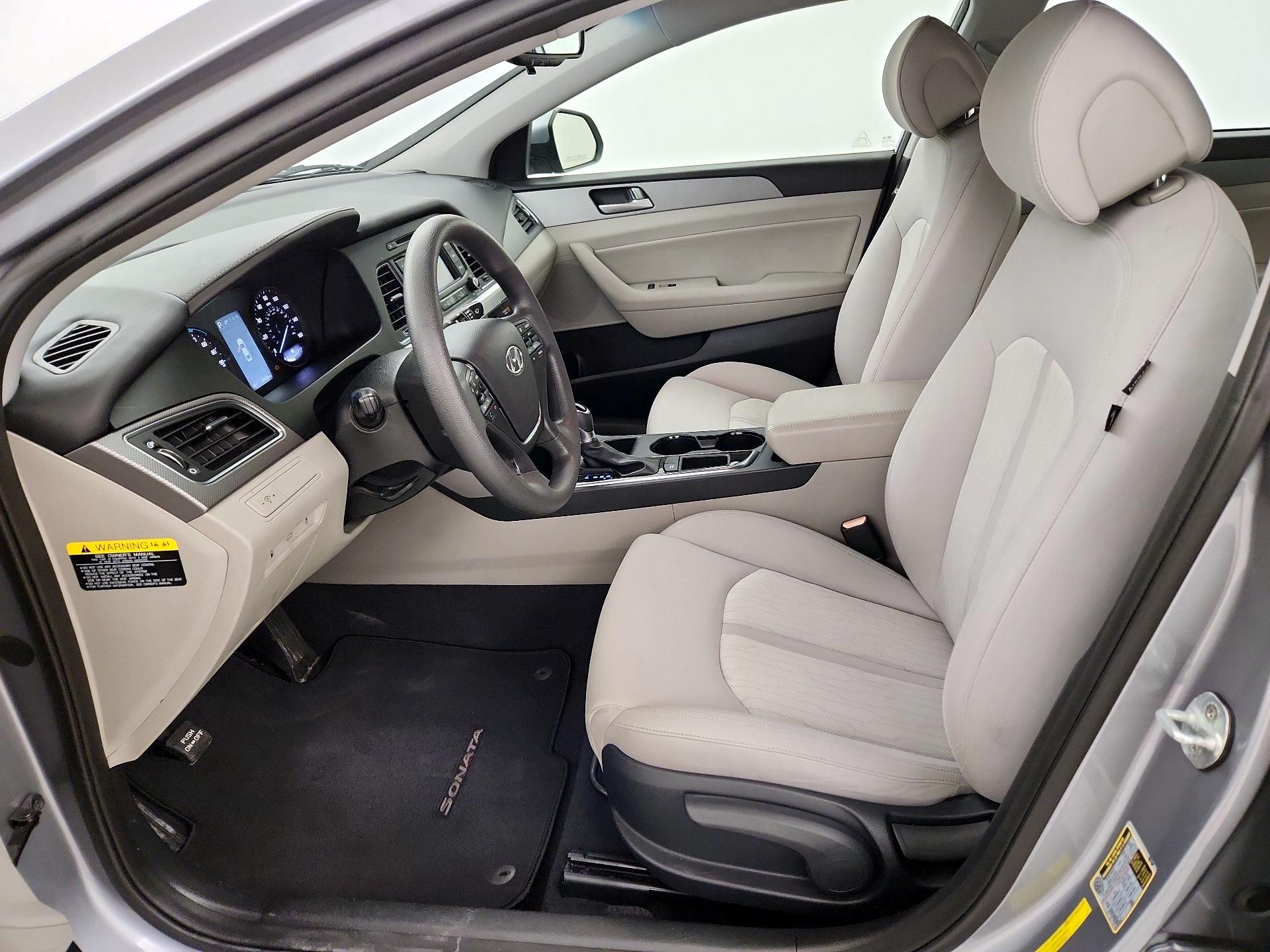 Thumbnail: 2016 Hyundai Sonata - 11