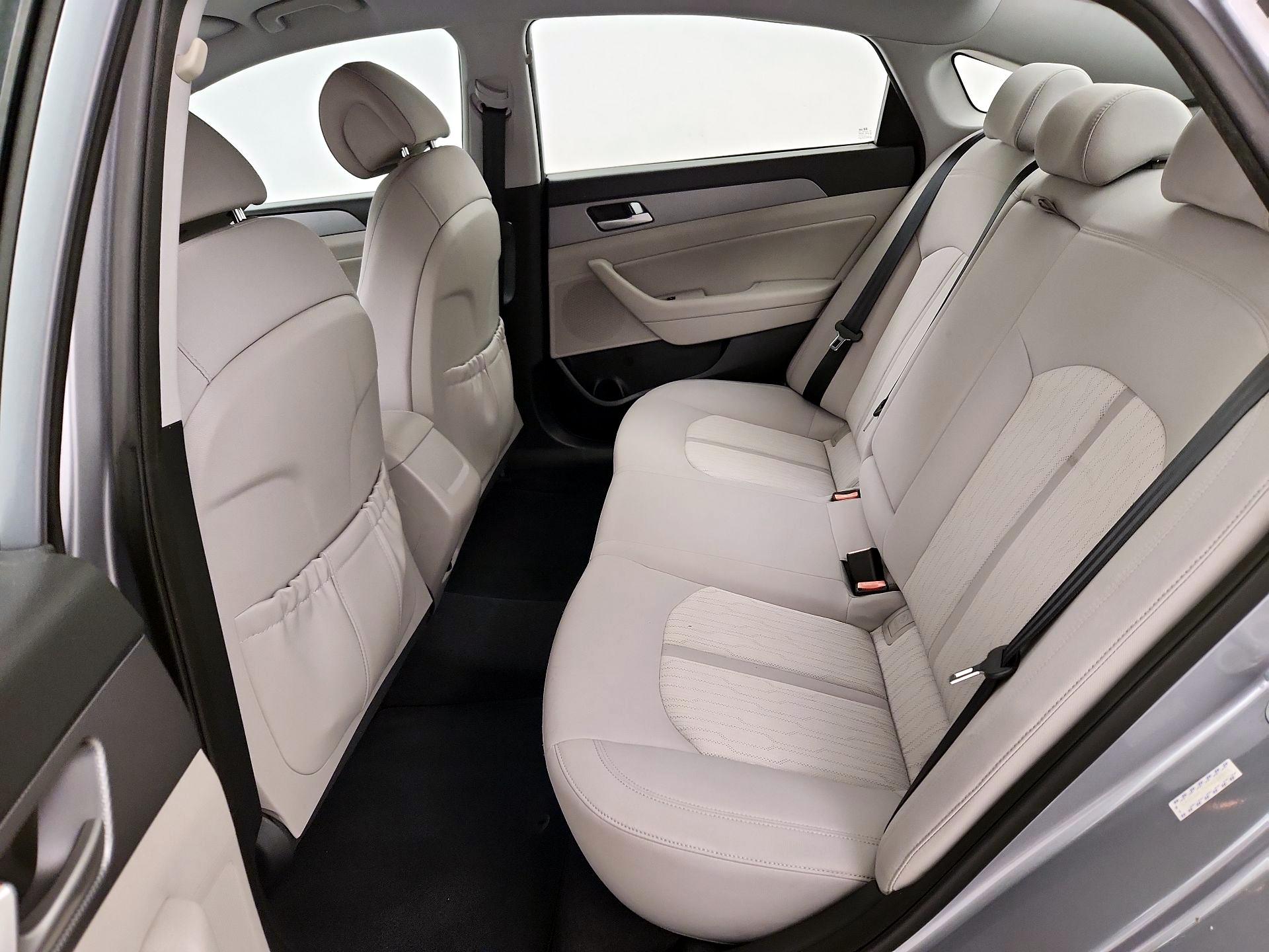 Thumbnail: 2016 Hyundai Sonata - 19