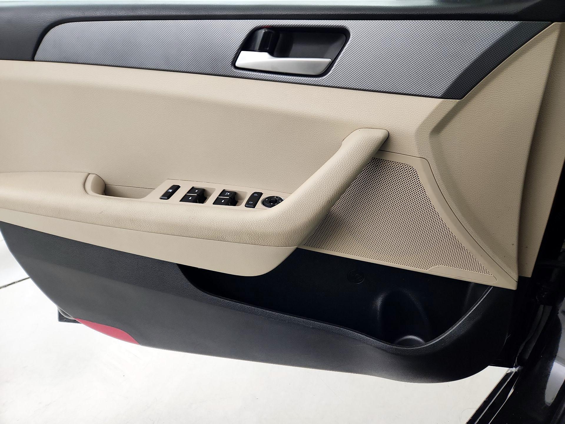 Thumbnail: 2018 Hyundai Sonata - 12