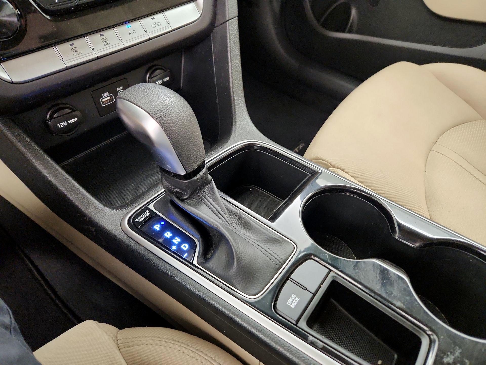 Thumbnail: 2018 Hyundai Sonata - 17