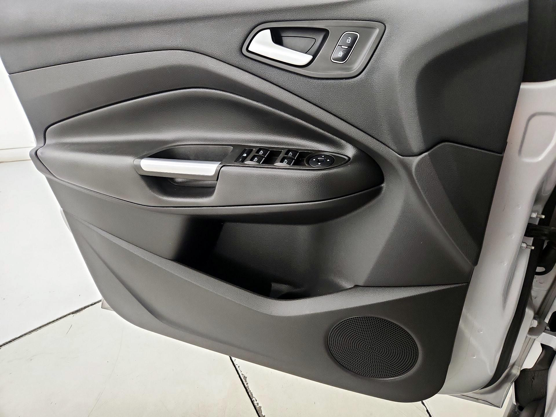 Thumbnail: 2017 Ford C-Max - 12