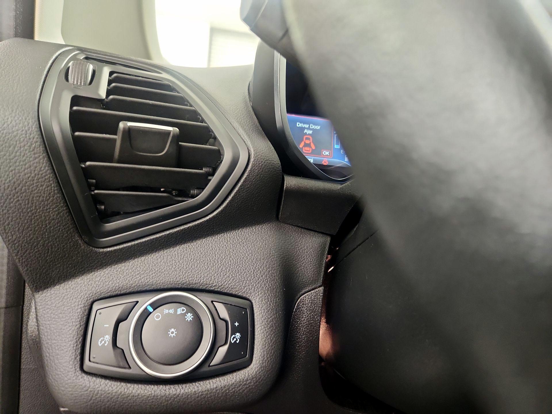 Thumbnail: 2016 Ford C-Max - 13