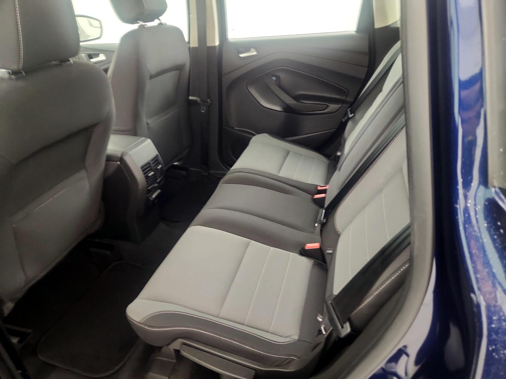 Thumbnail: 2016 Ford C-Max - 18