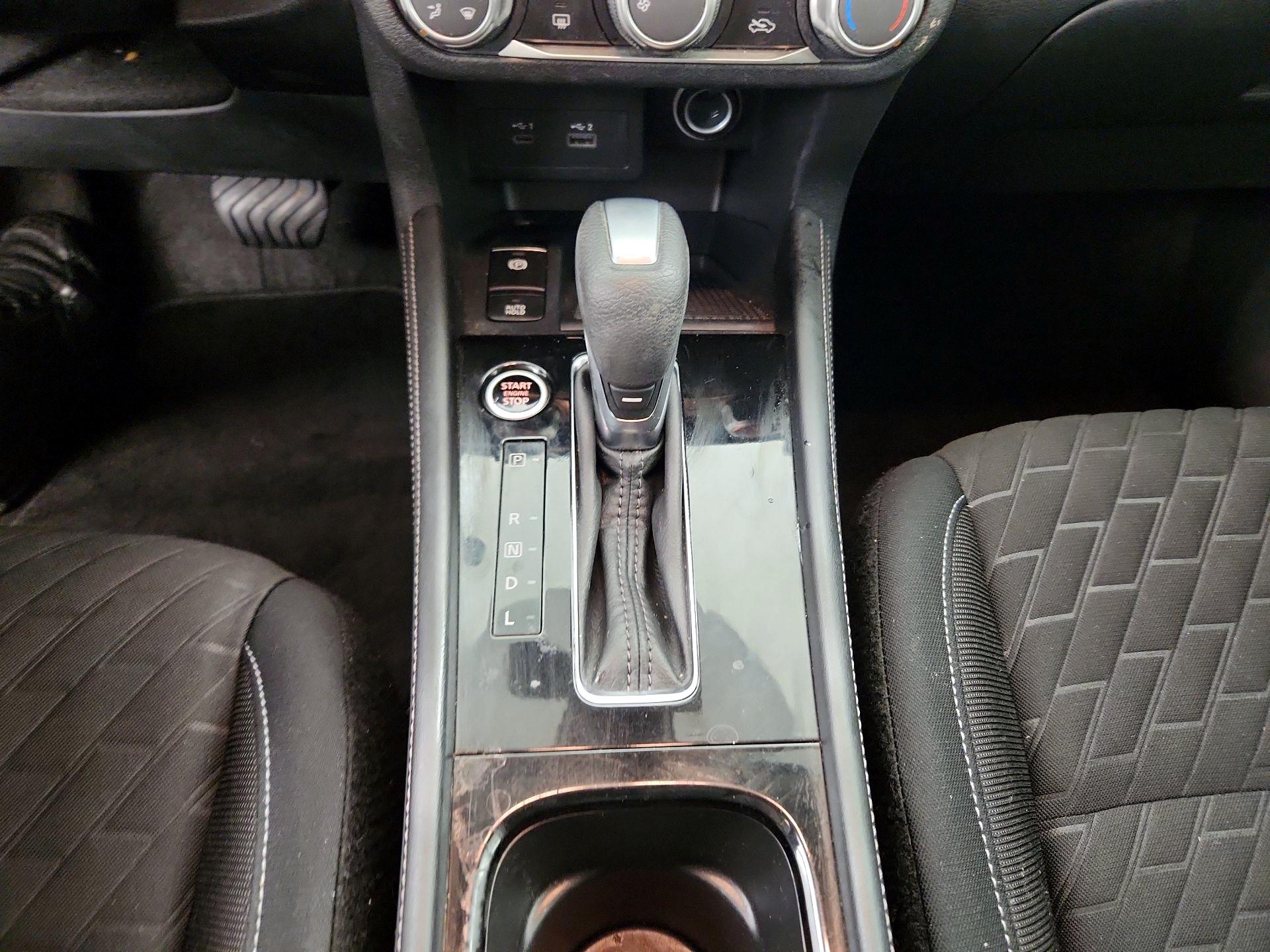 Thumbnail: 2023 Nissan Kicks - 17