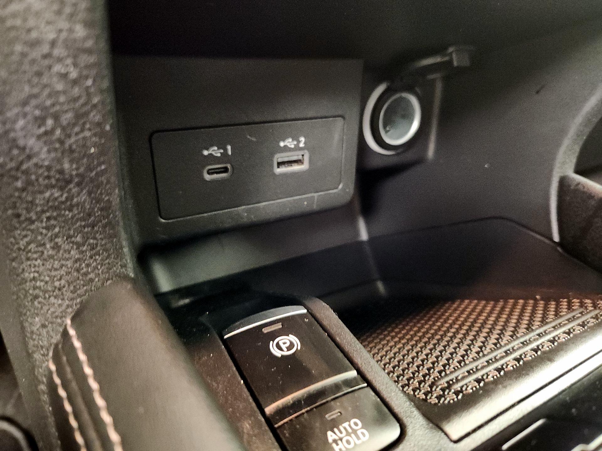 Thumbnail: 2023 Nissan Kicks - 18