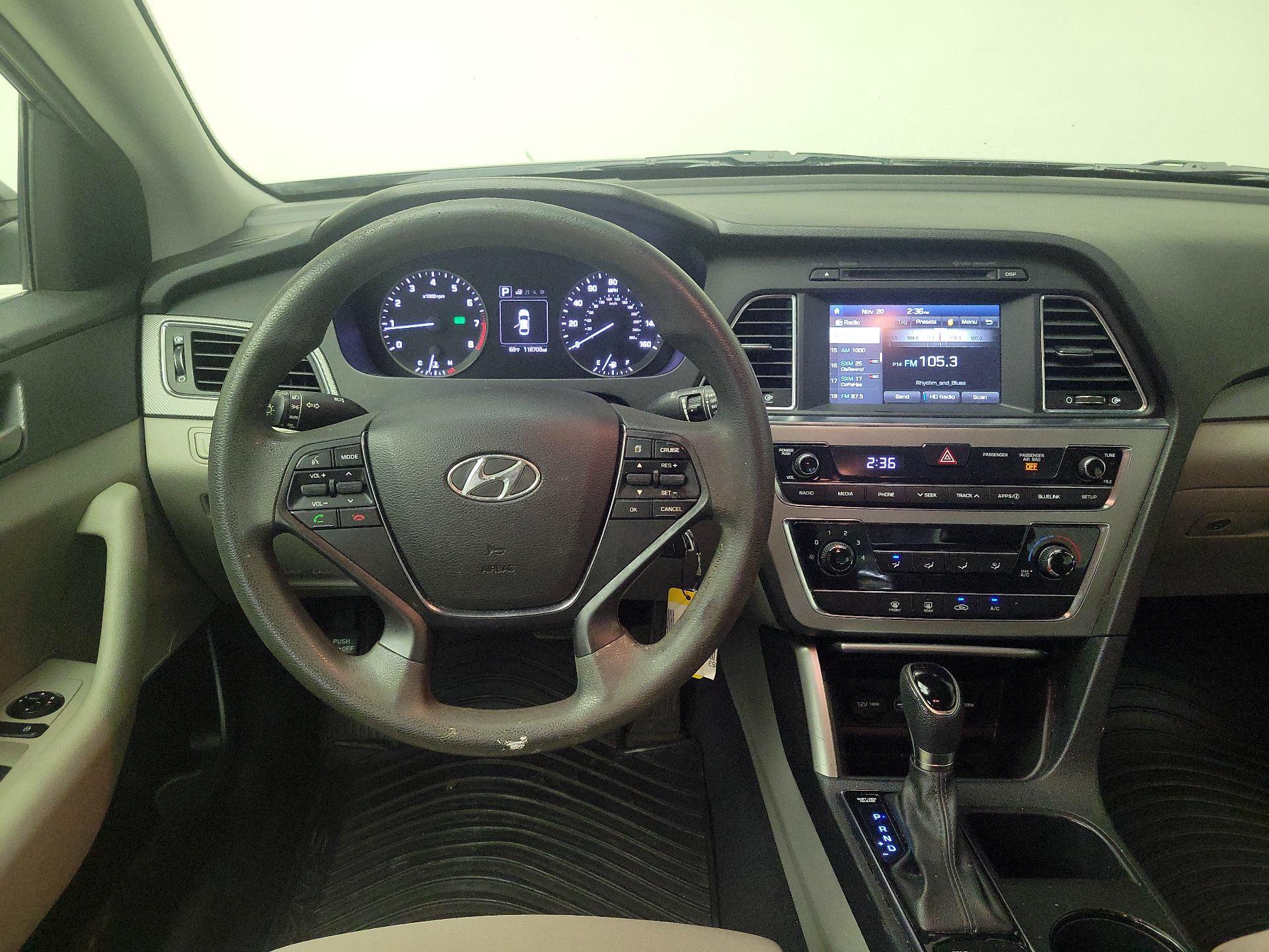 Thumbnail: 2017 Hyundai Sonata - 10