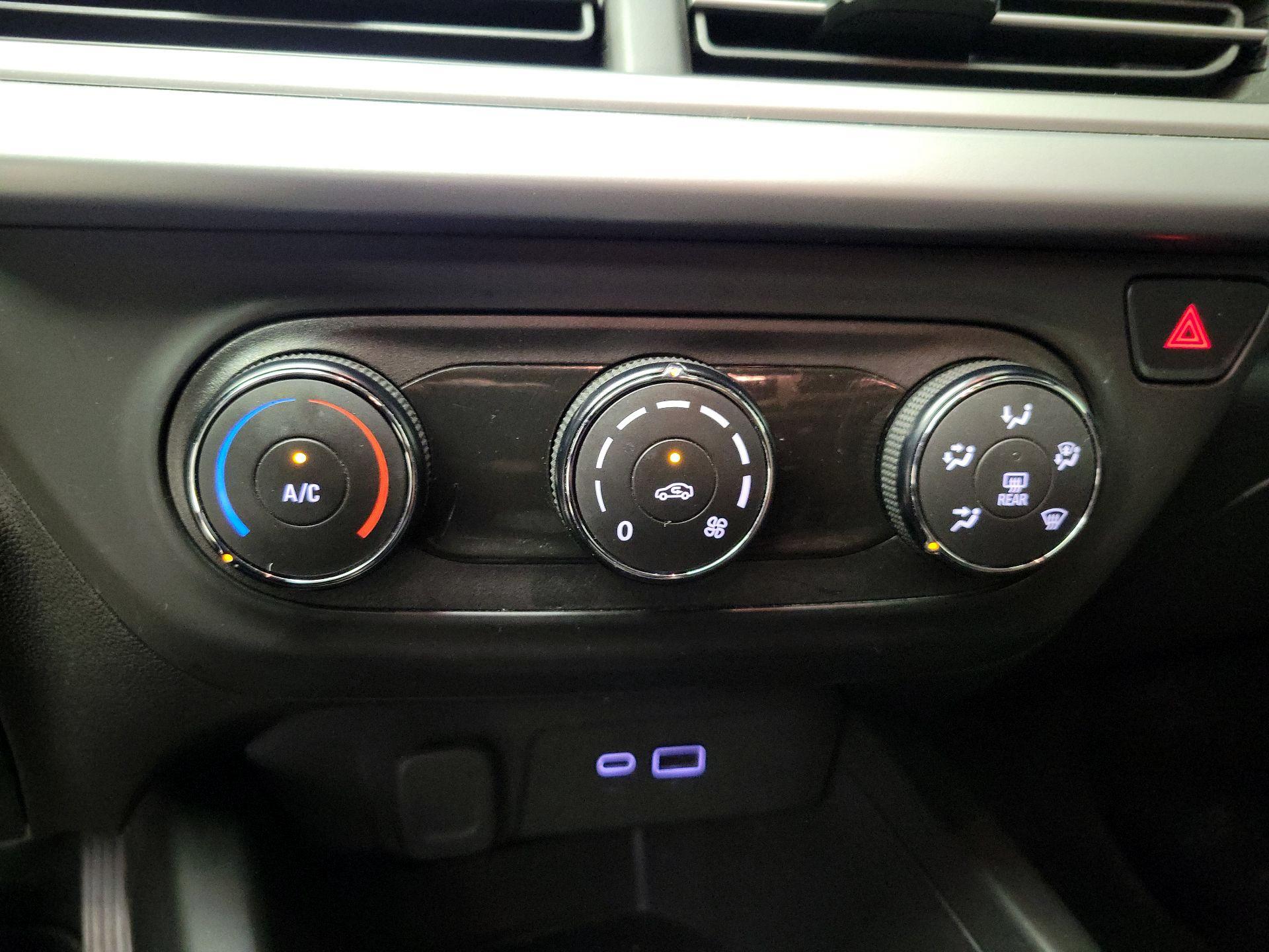 Thumbnail: 2024 Chevrolet Trax - 16