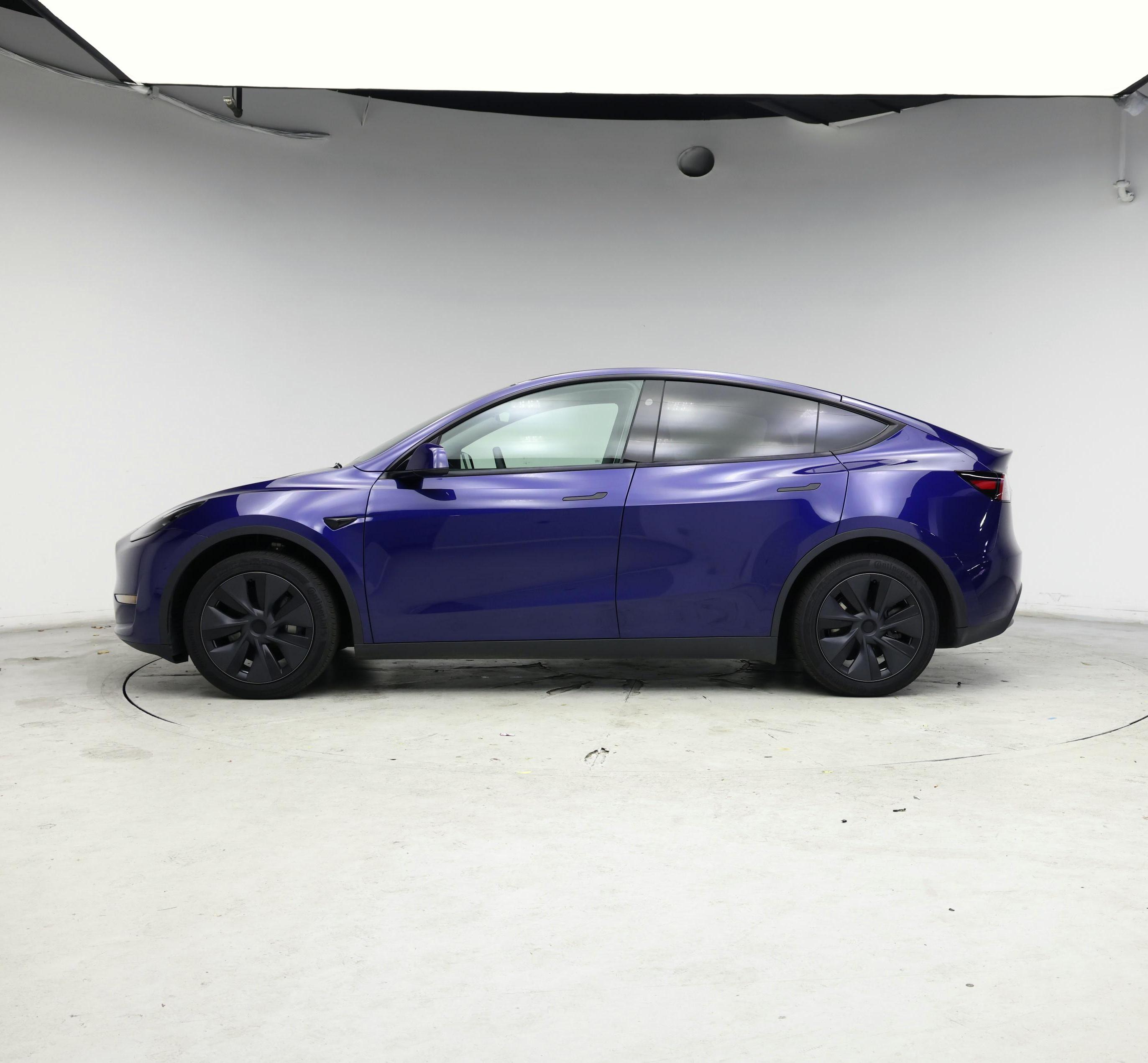 Thumbnail: 2024 Tesla Model Y - 3