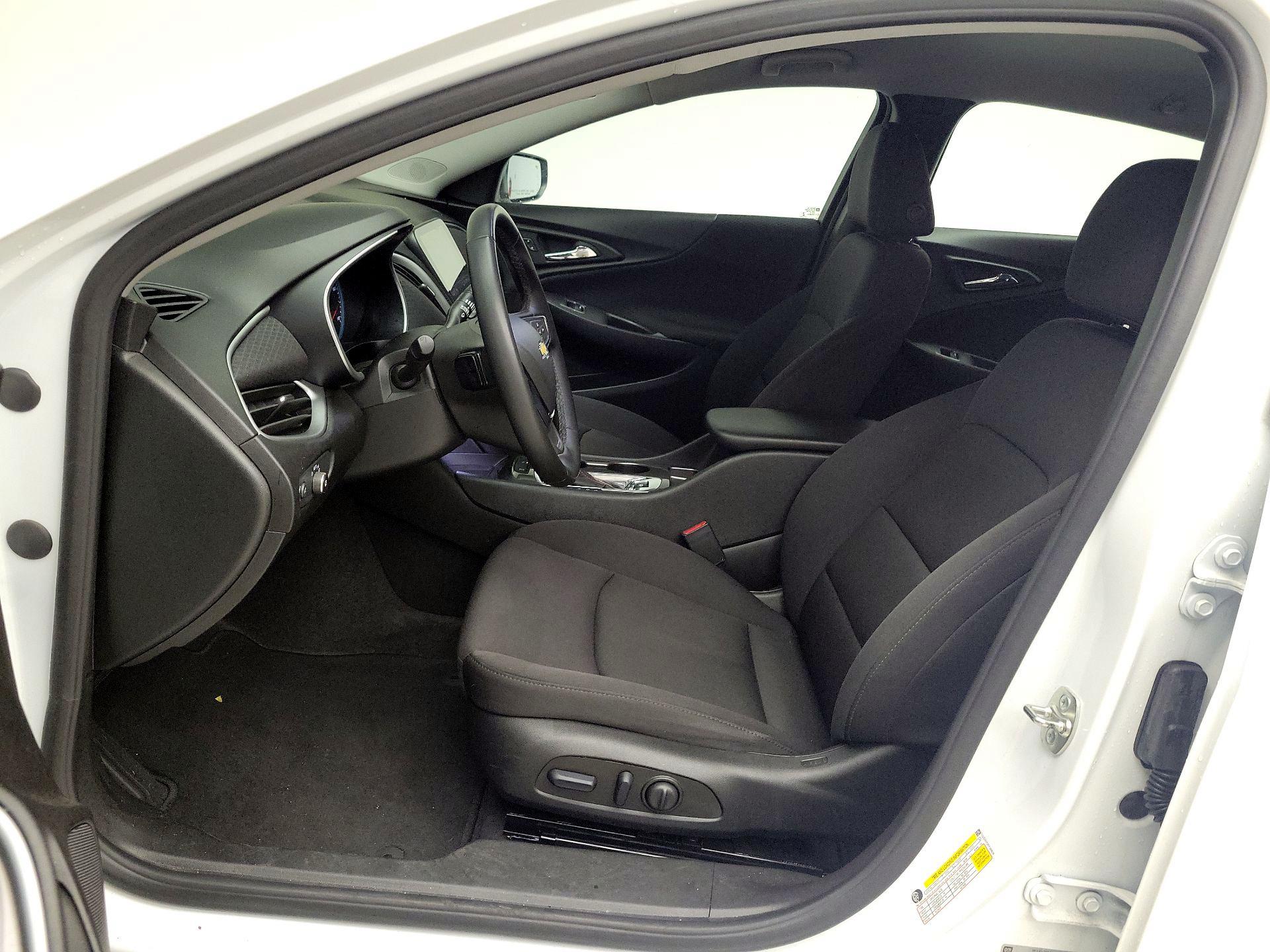 Thumbnail: 2024 Chevrolet Malibu - 11