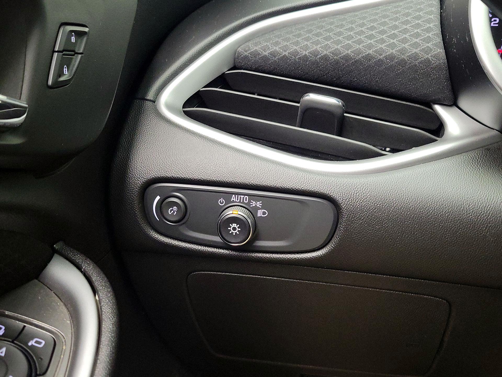 Thumbnail: 2024 Chevrolet Malibu - 13