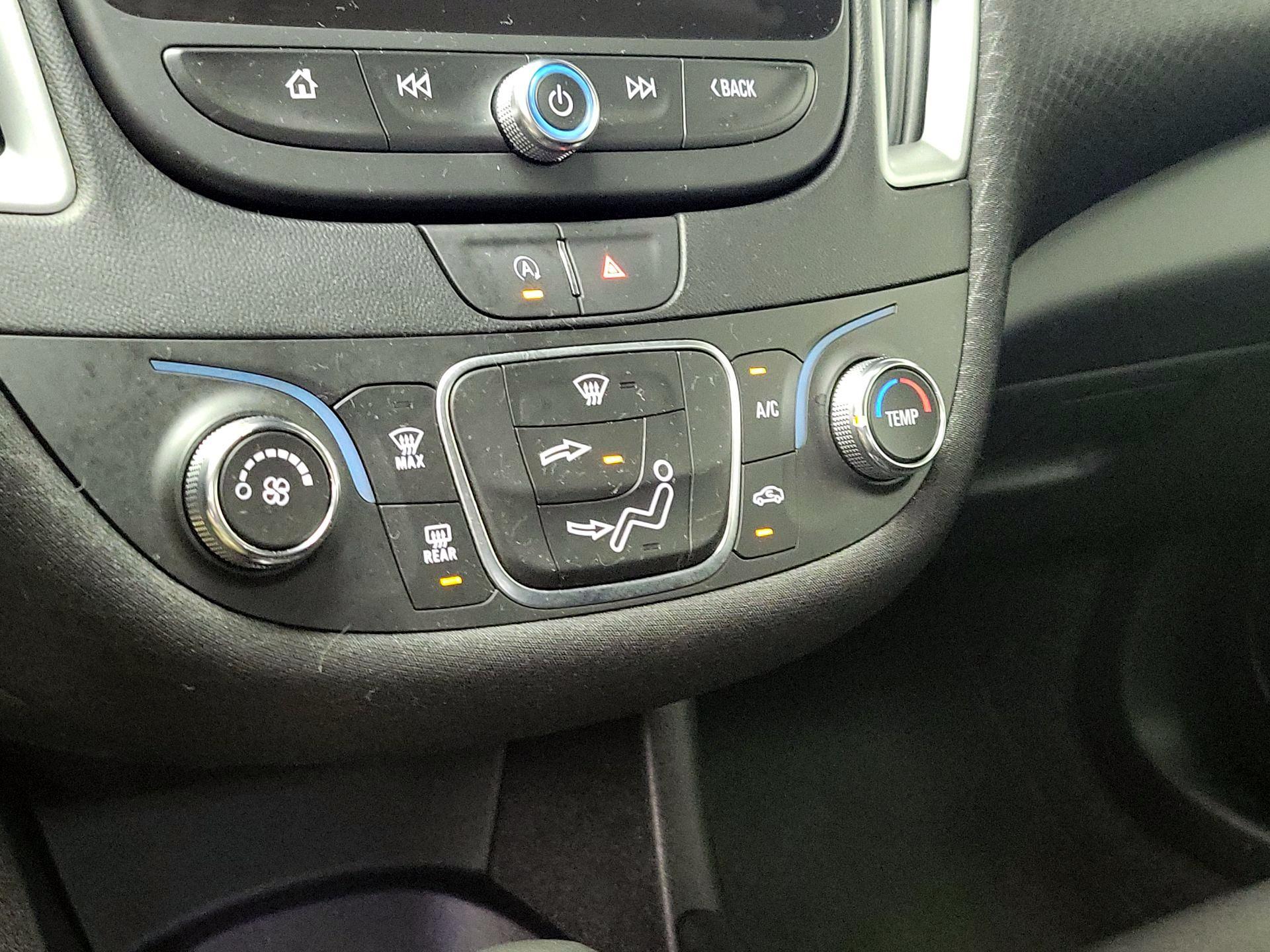 Thumbnail: 2024 Chevrolet Malibu - 16