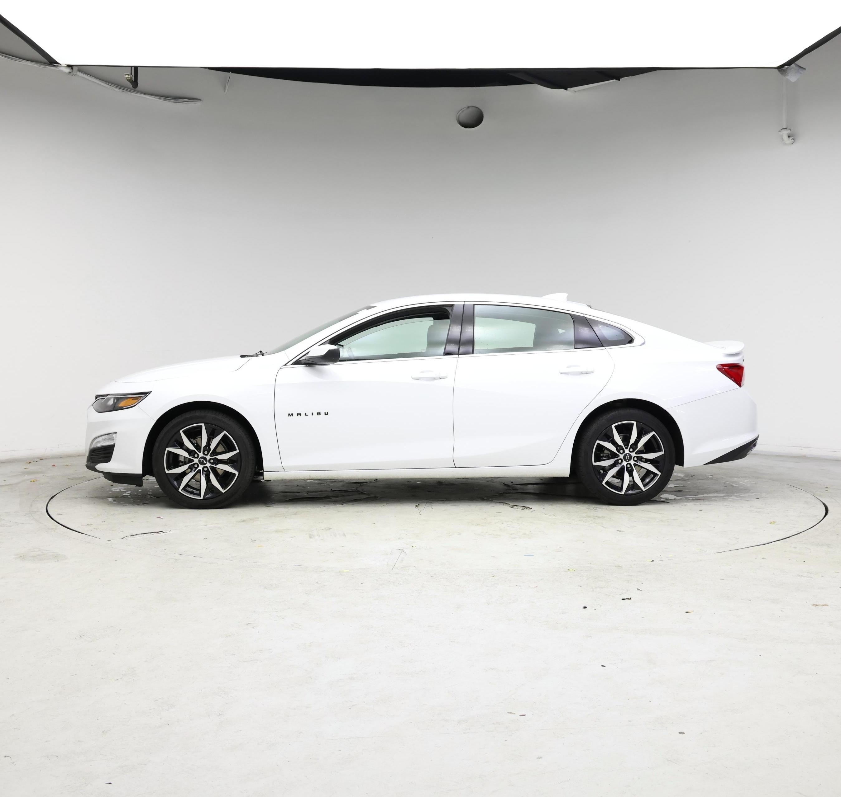 Thumbnail: 2024 Chevrolet Malibu - 3