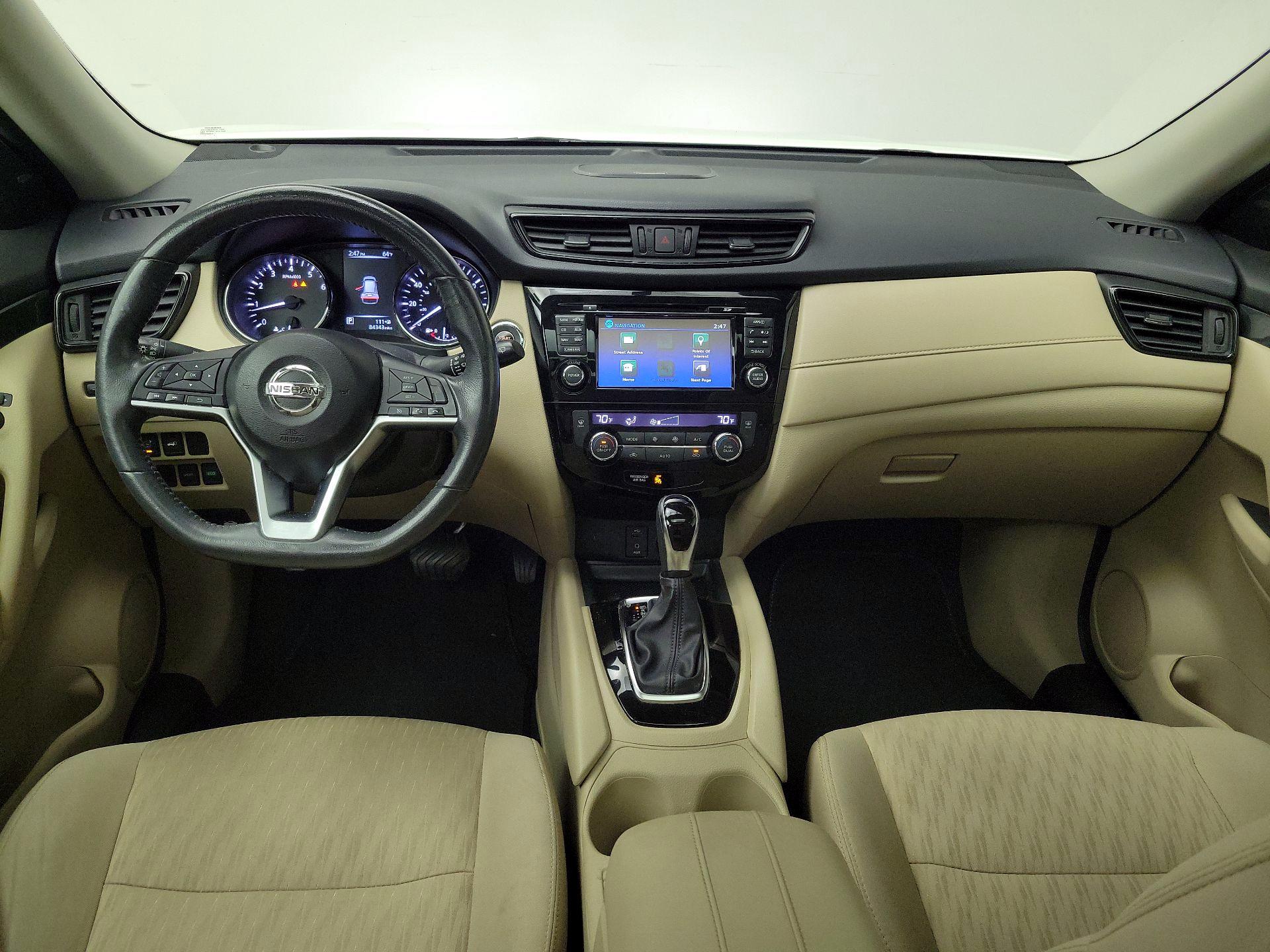 Thumbnail: 2017 Nissan Rogue - 9