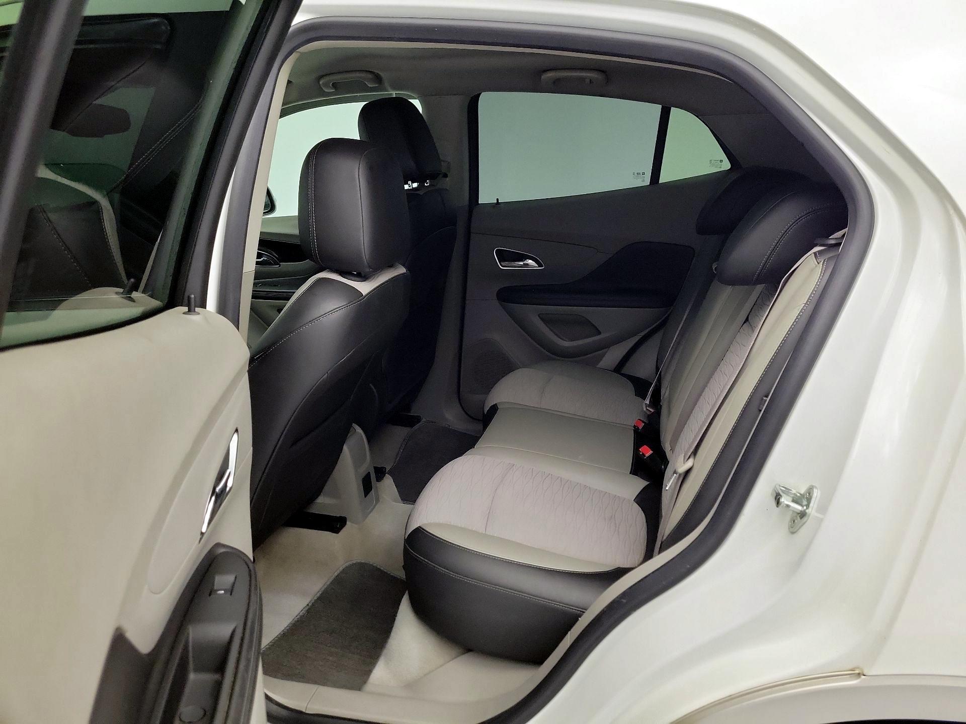 Thumbnail: 2016 Buick Encore - 19