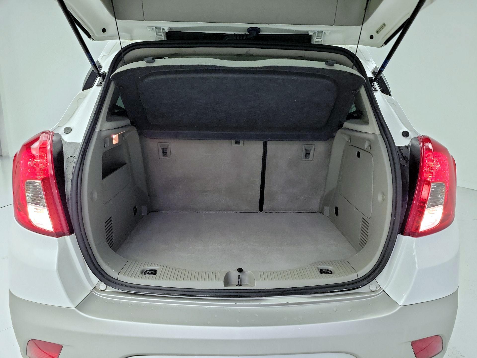 Thumbnail: 2016 Buick Encore - 20