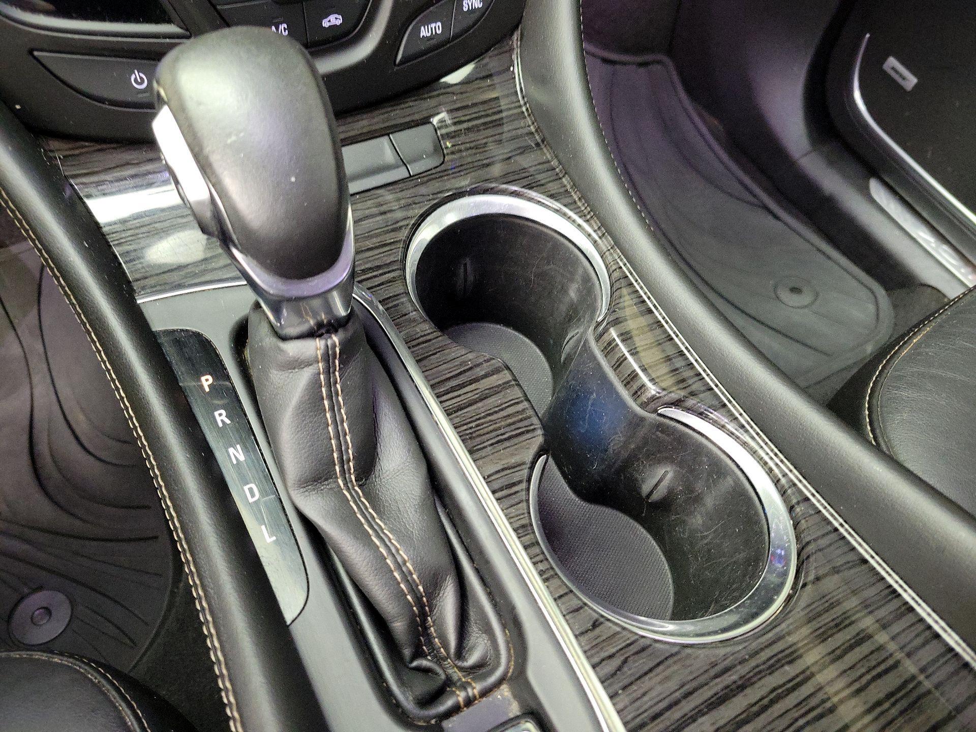 Thumbnail: 2016 Buick Envision - 18