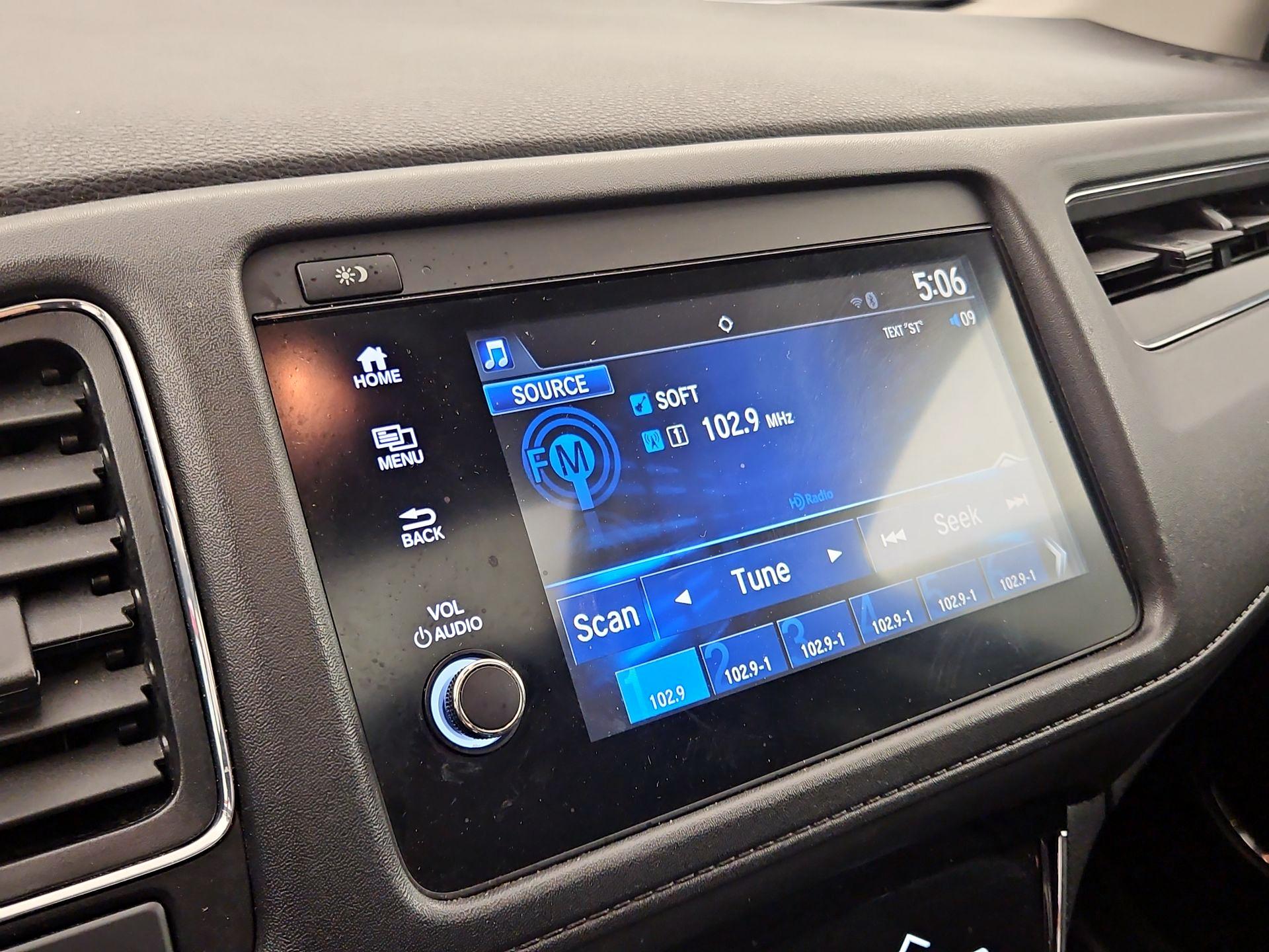 Thumbnail: 2019 Honda HR-V - 15