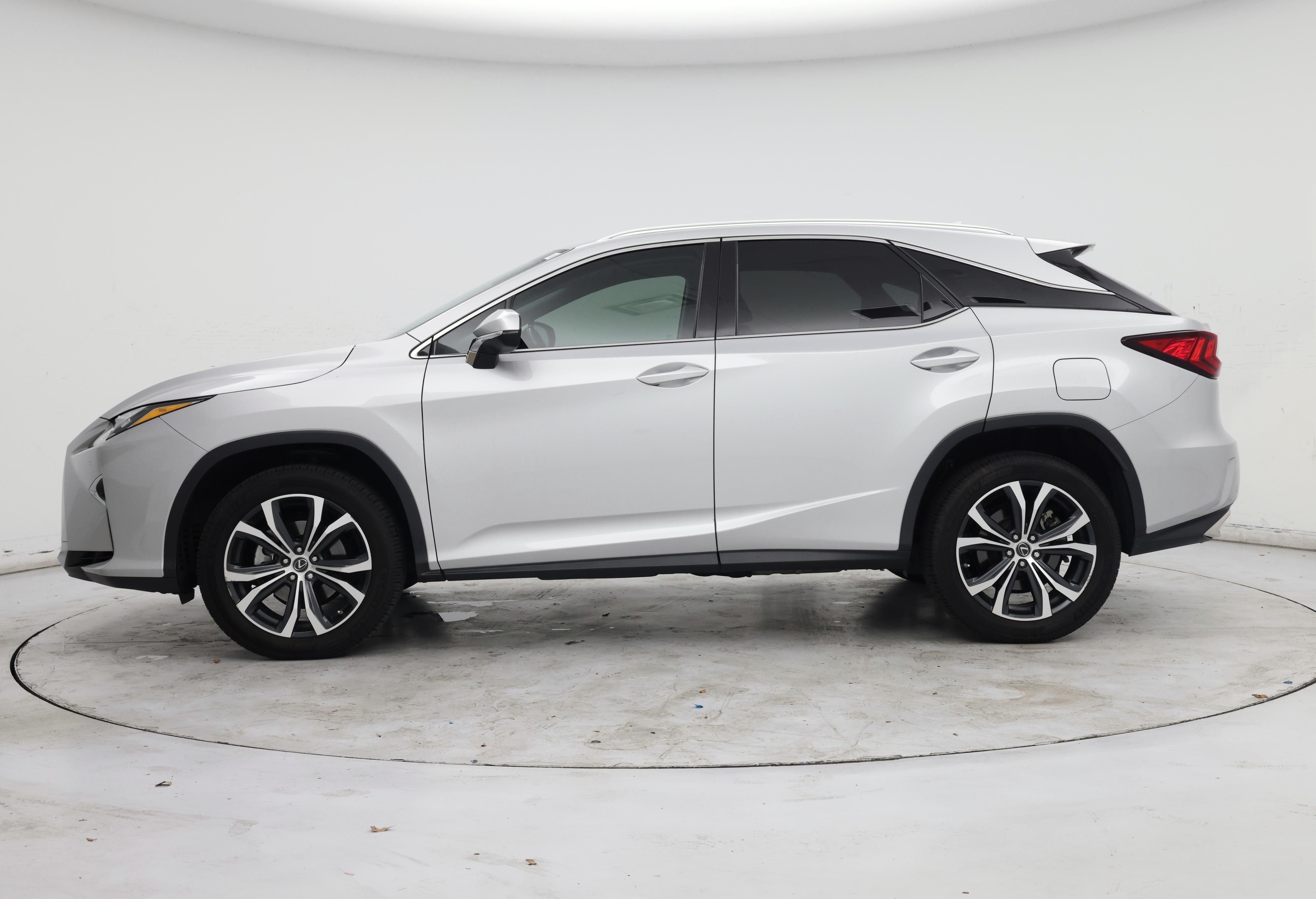 Thumbnail: 2018 Lexus RX - 3